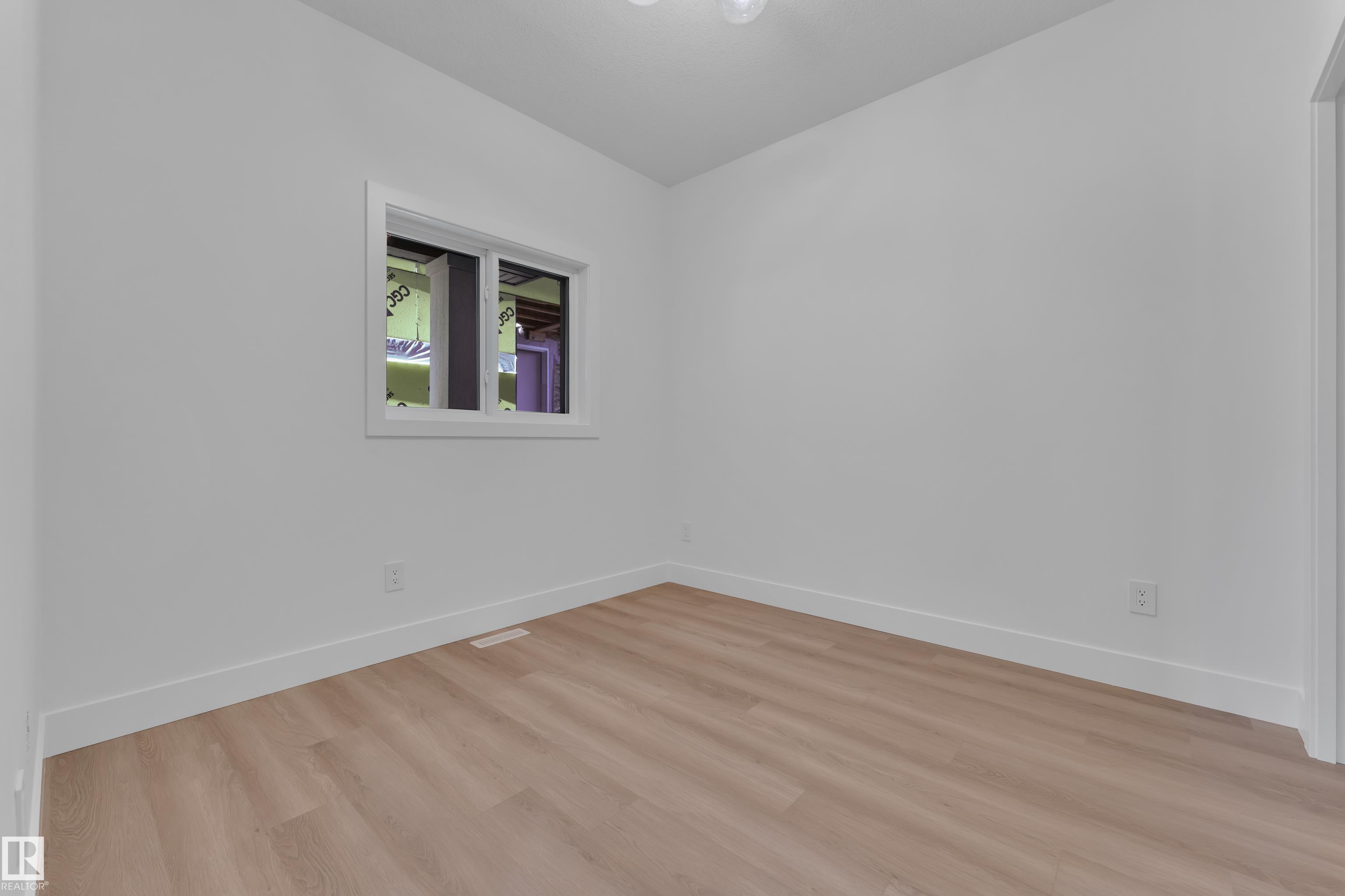 382 Linden Loop