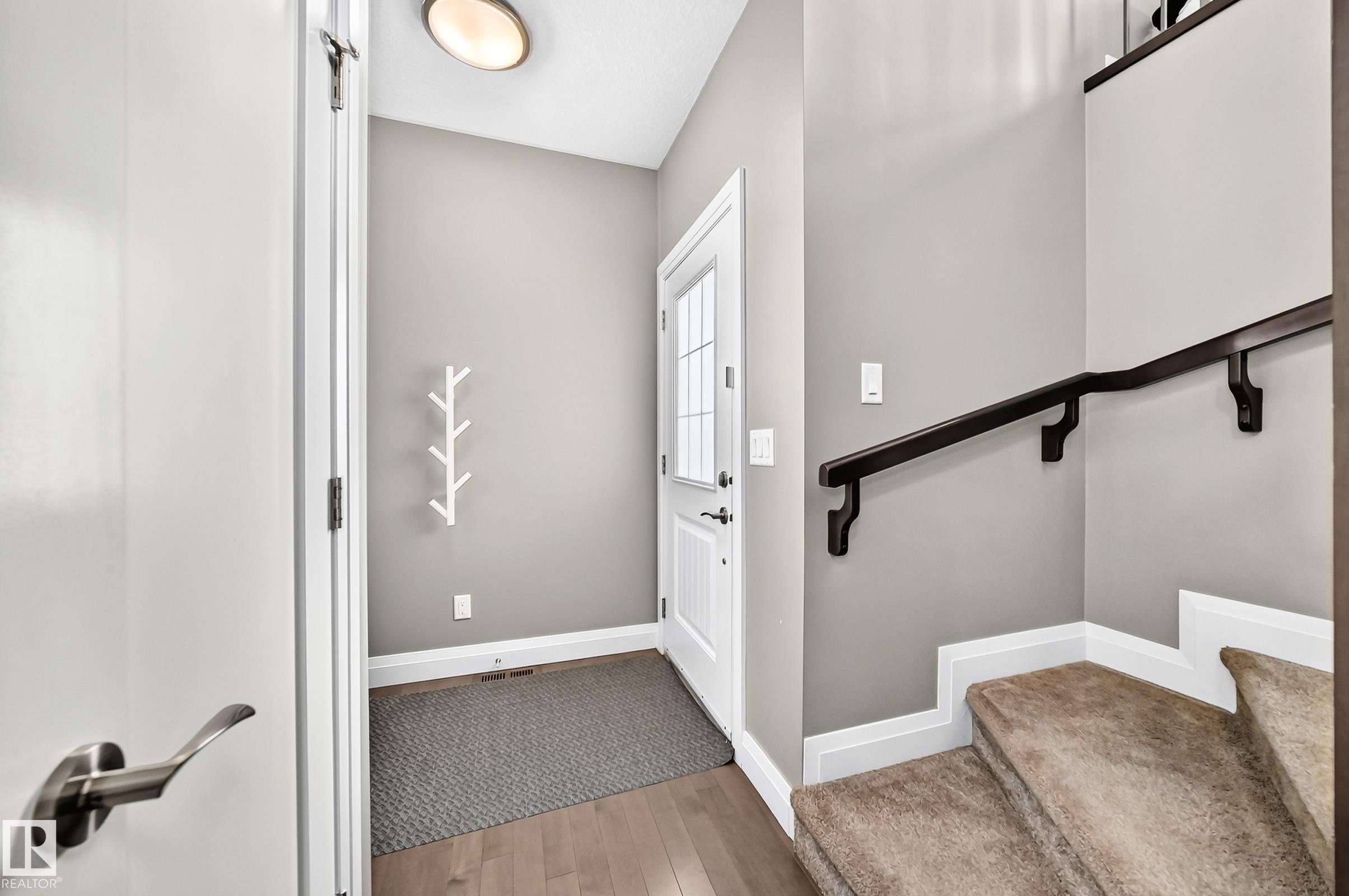 89 SPRING Gate