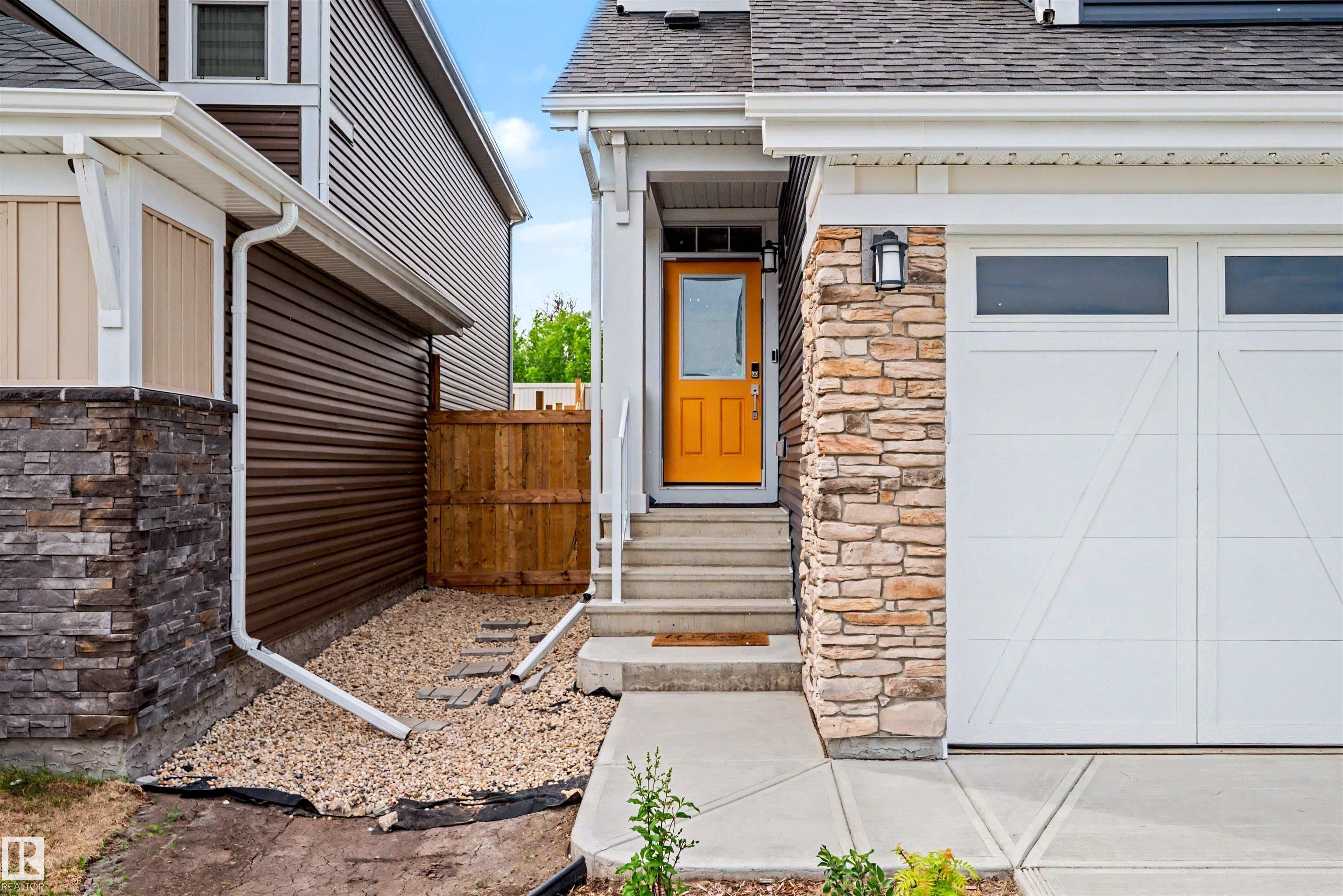 155 STONEHOUSE Way
