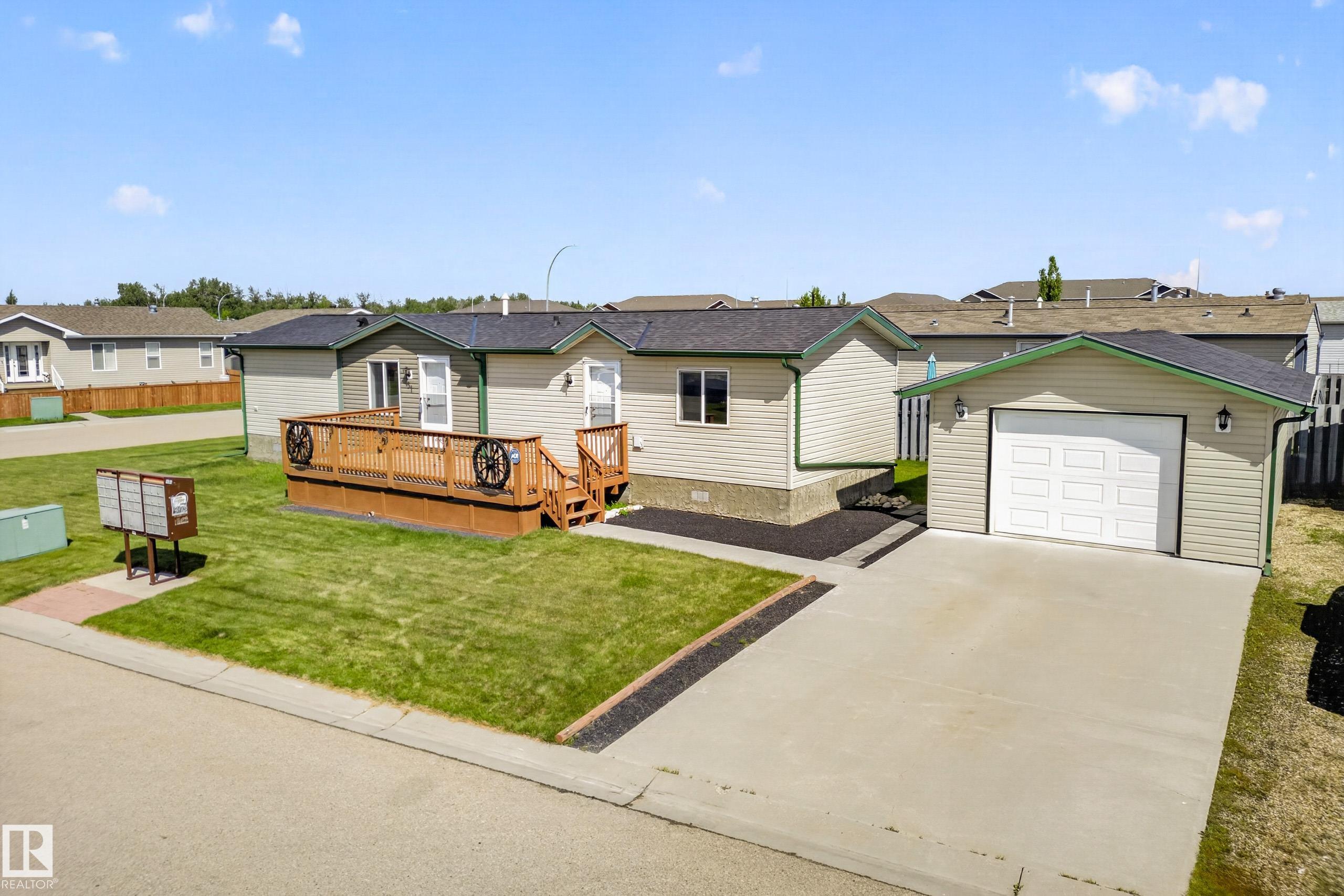 51 JUTLAND Crescent