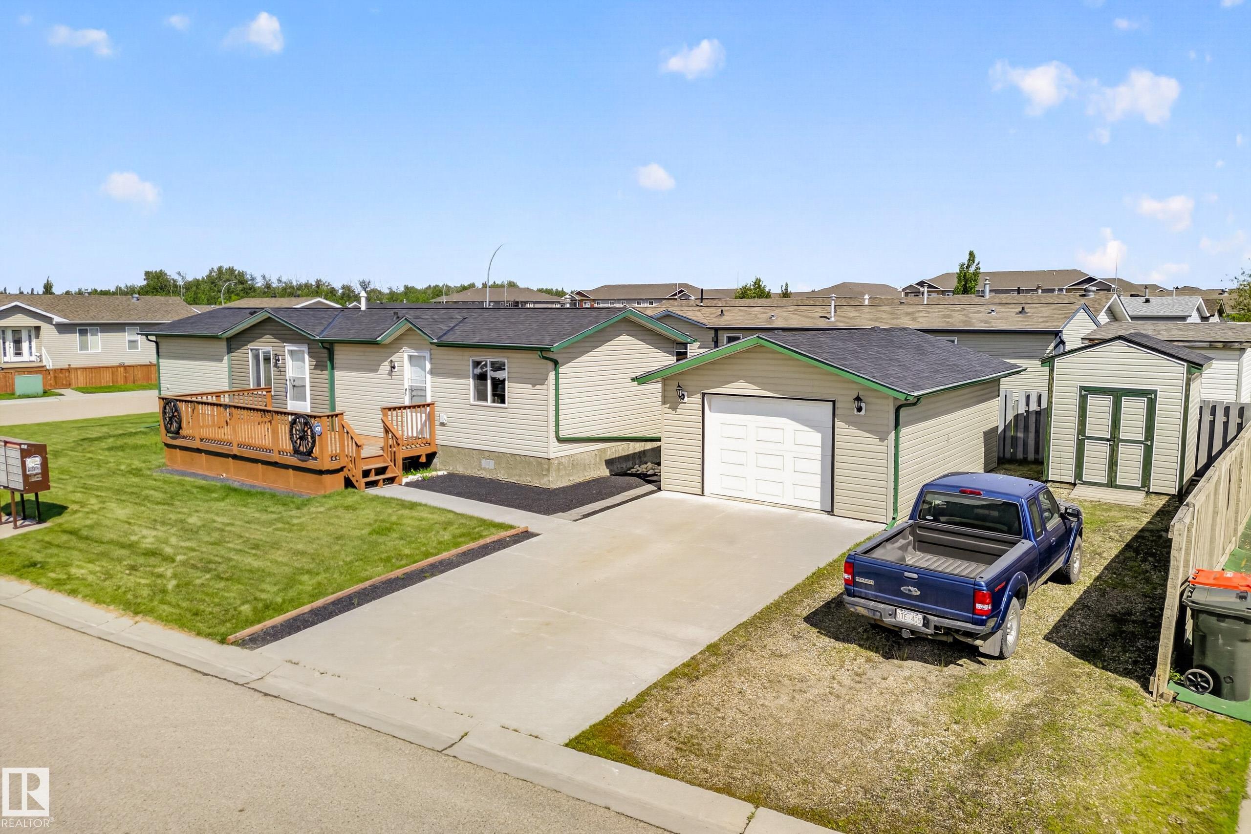 51 JUTLAND Crescent
