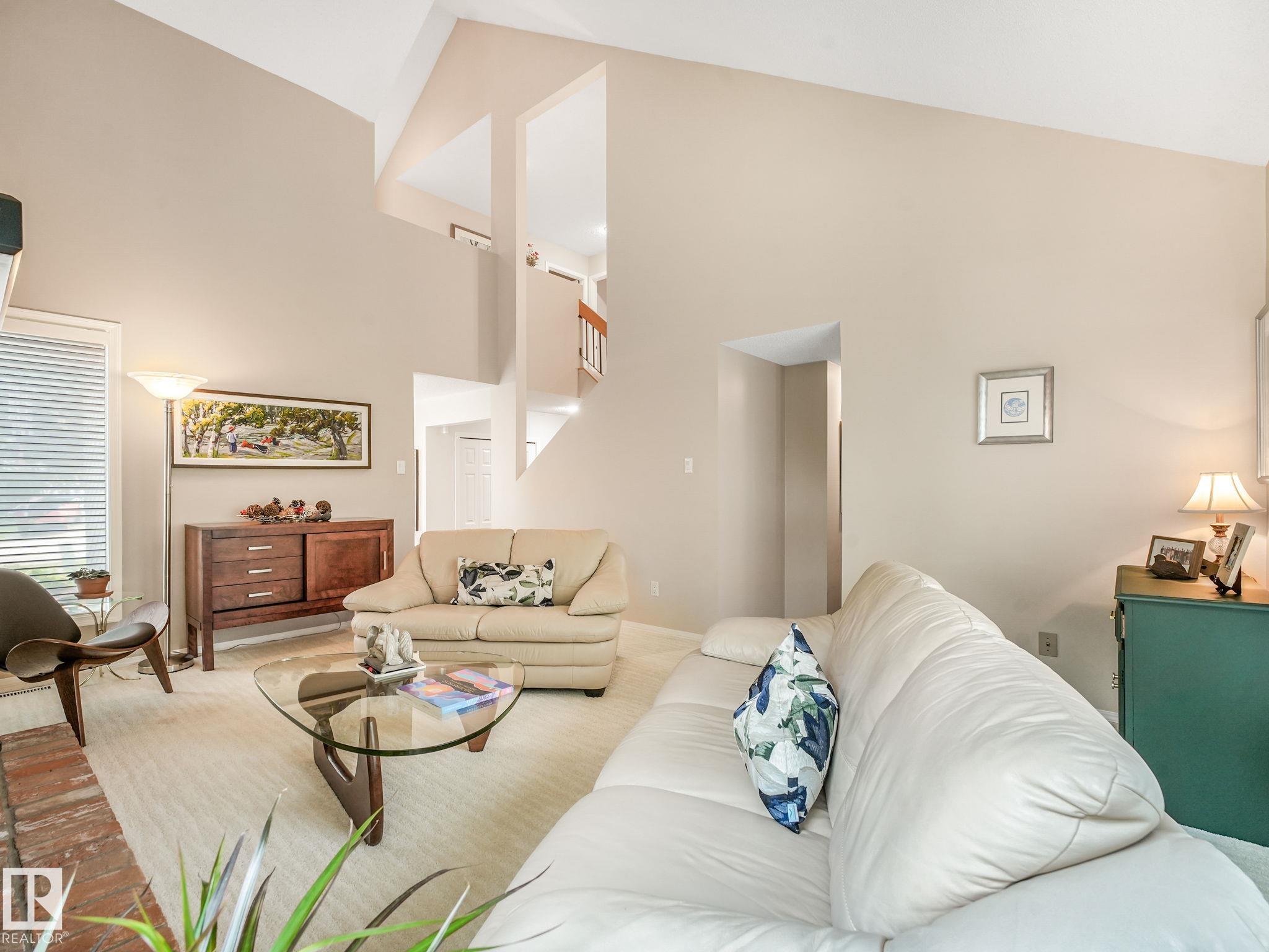 10 Whiteoak Place