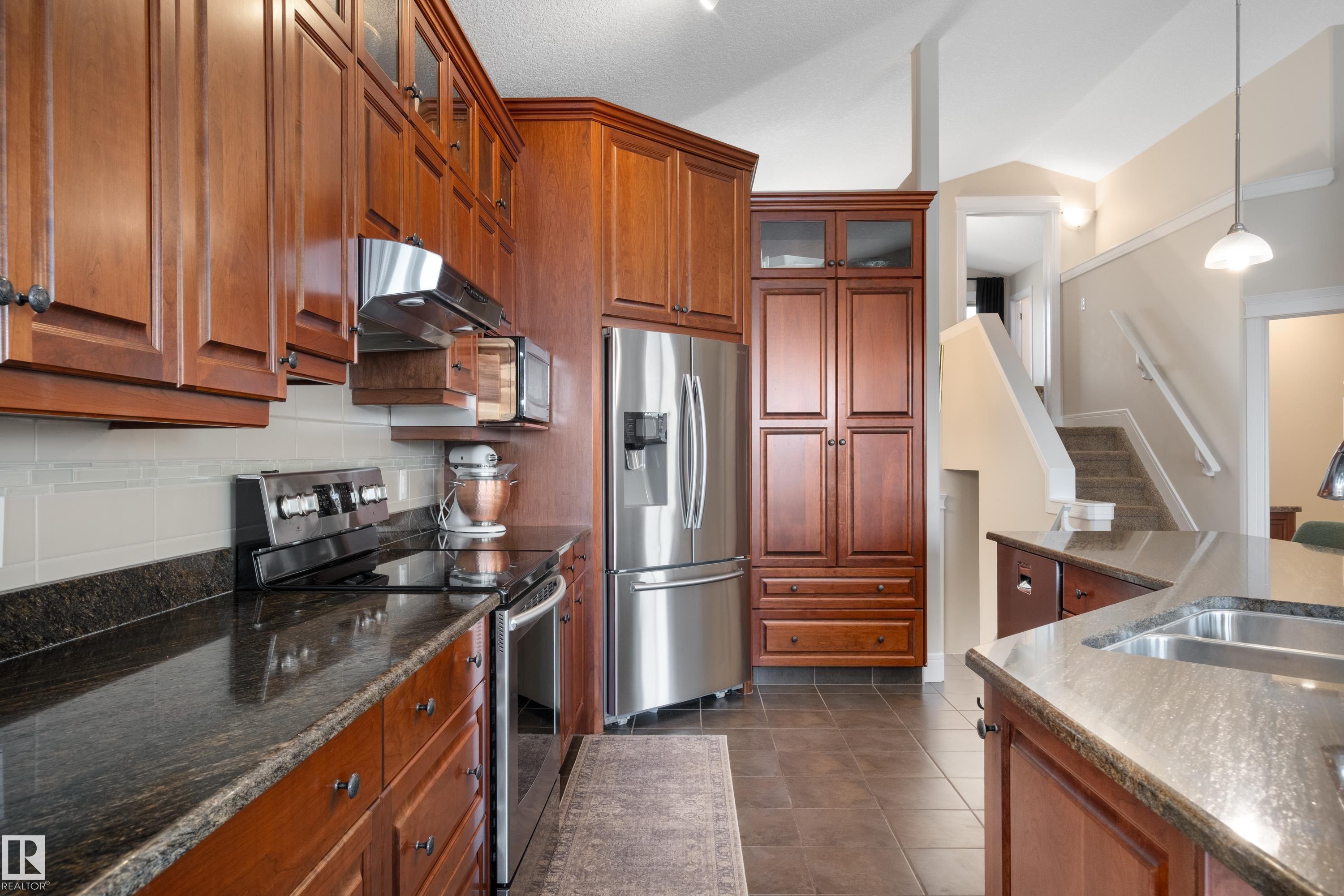 65 Lakewood Boulevard