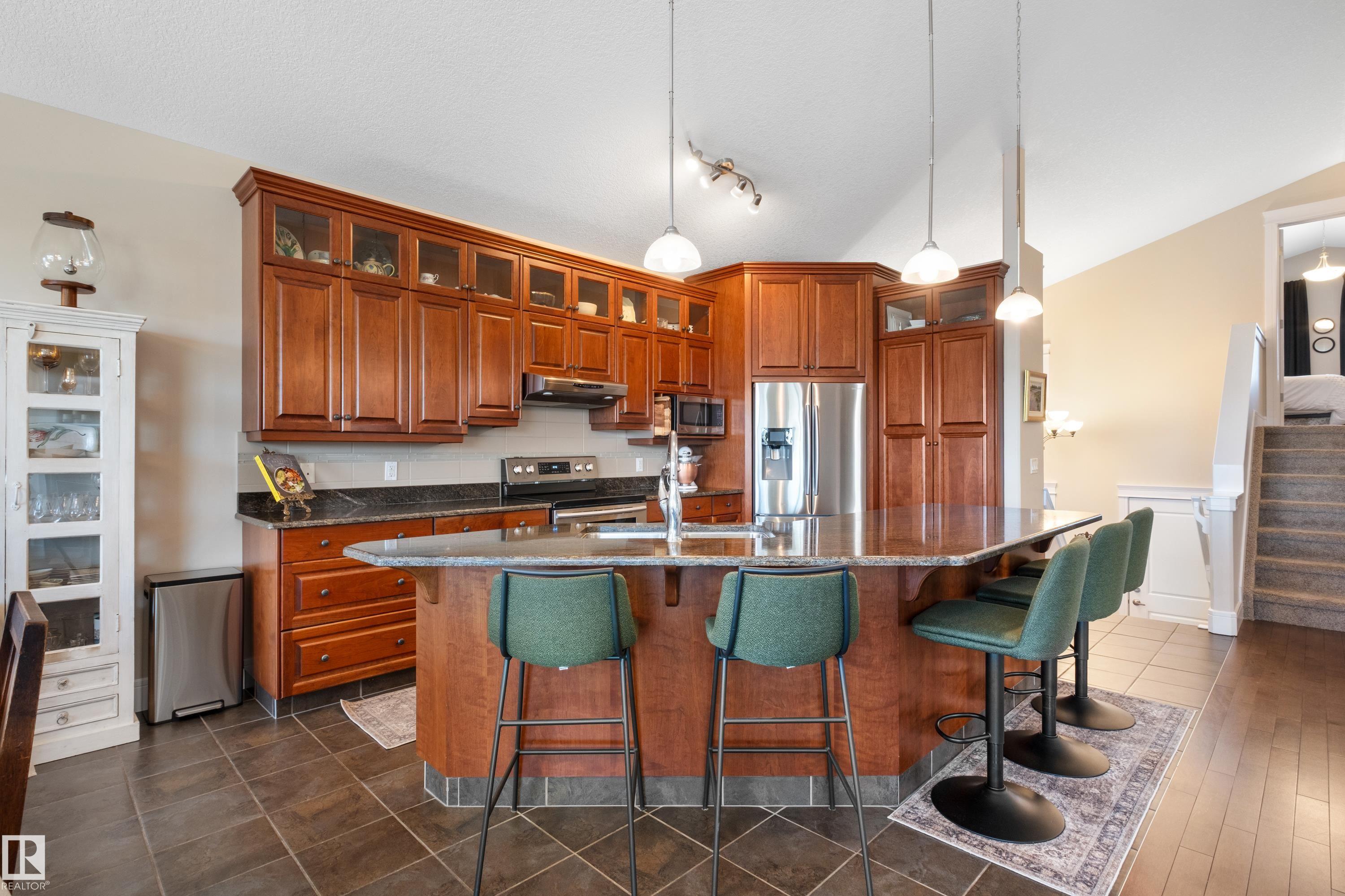 65 Lakewood Boulevard