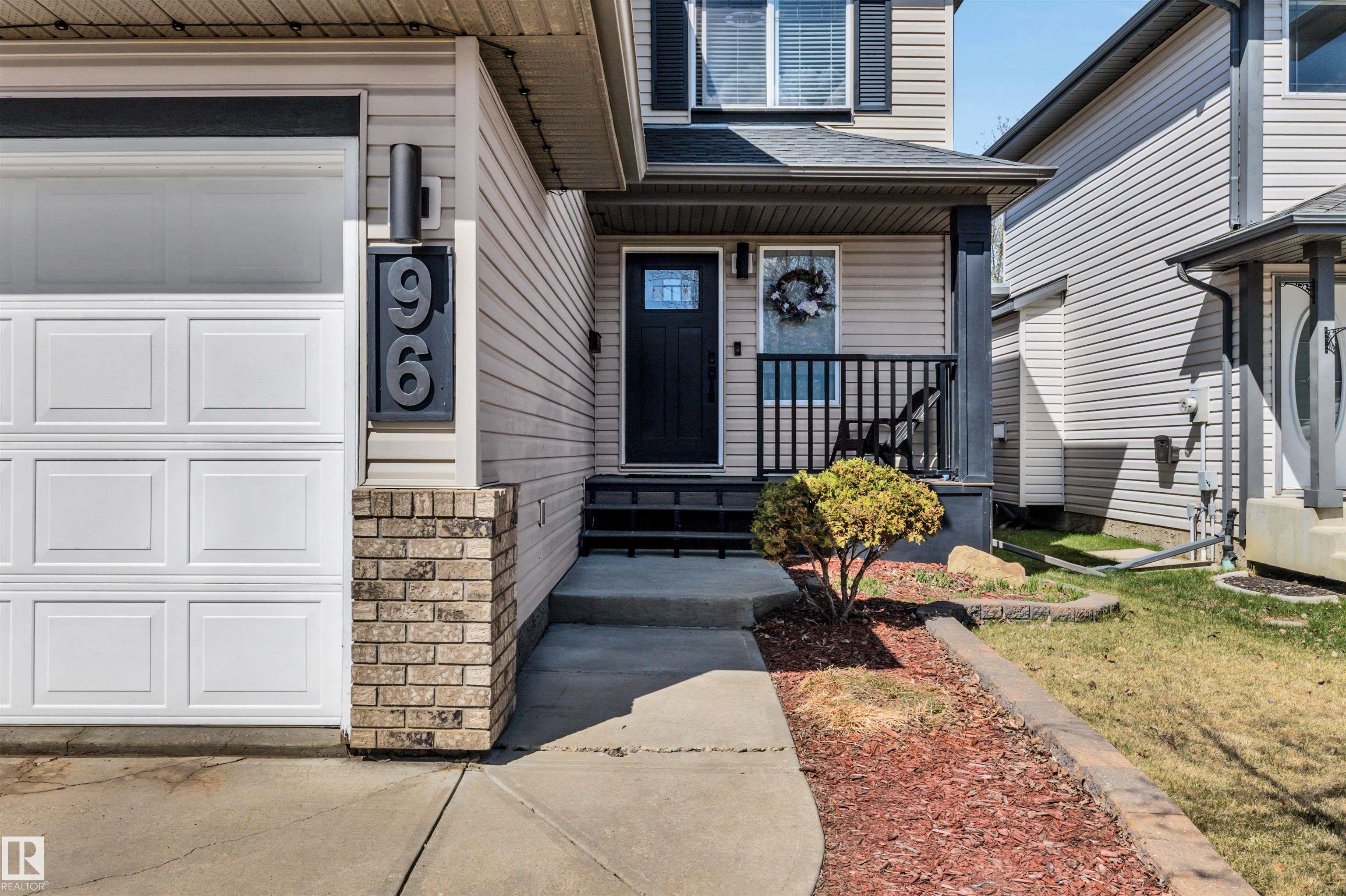 96 Bonin Crescent