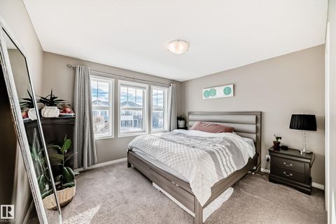 8162 CHAPPELLE Way Edmonton AB T6W 3R2