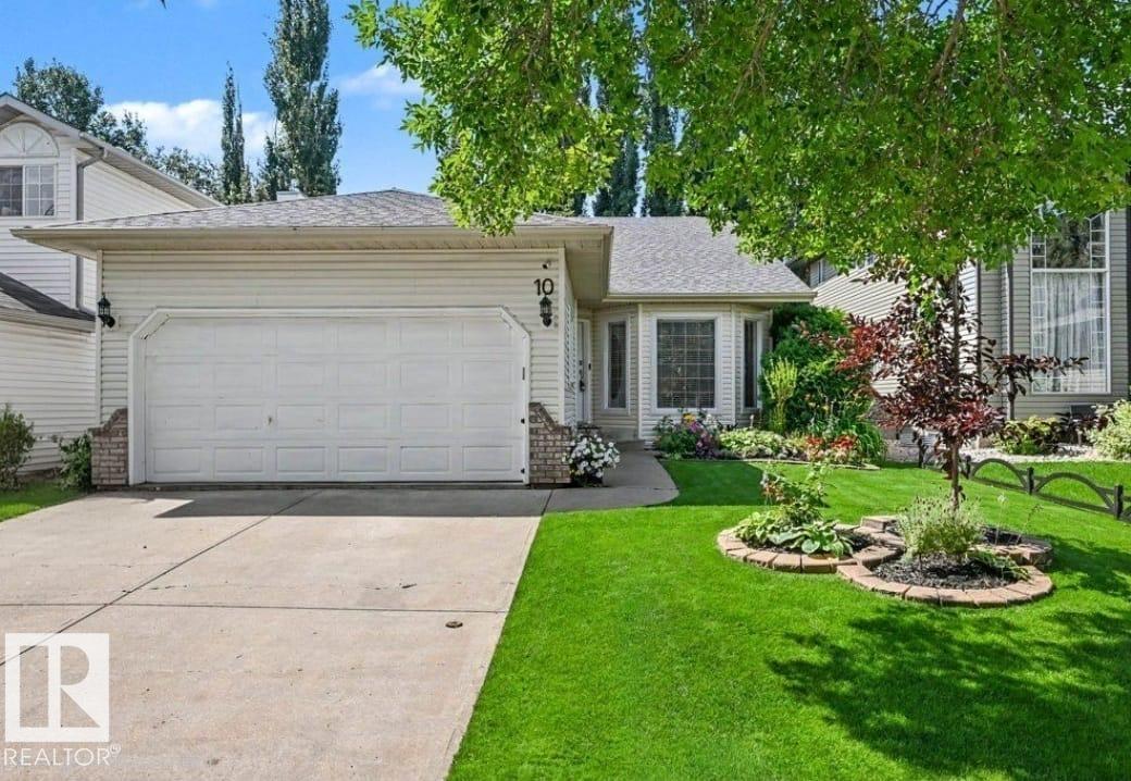10 Oakridge Drive N