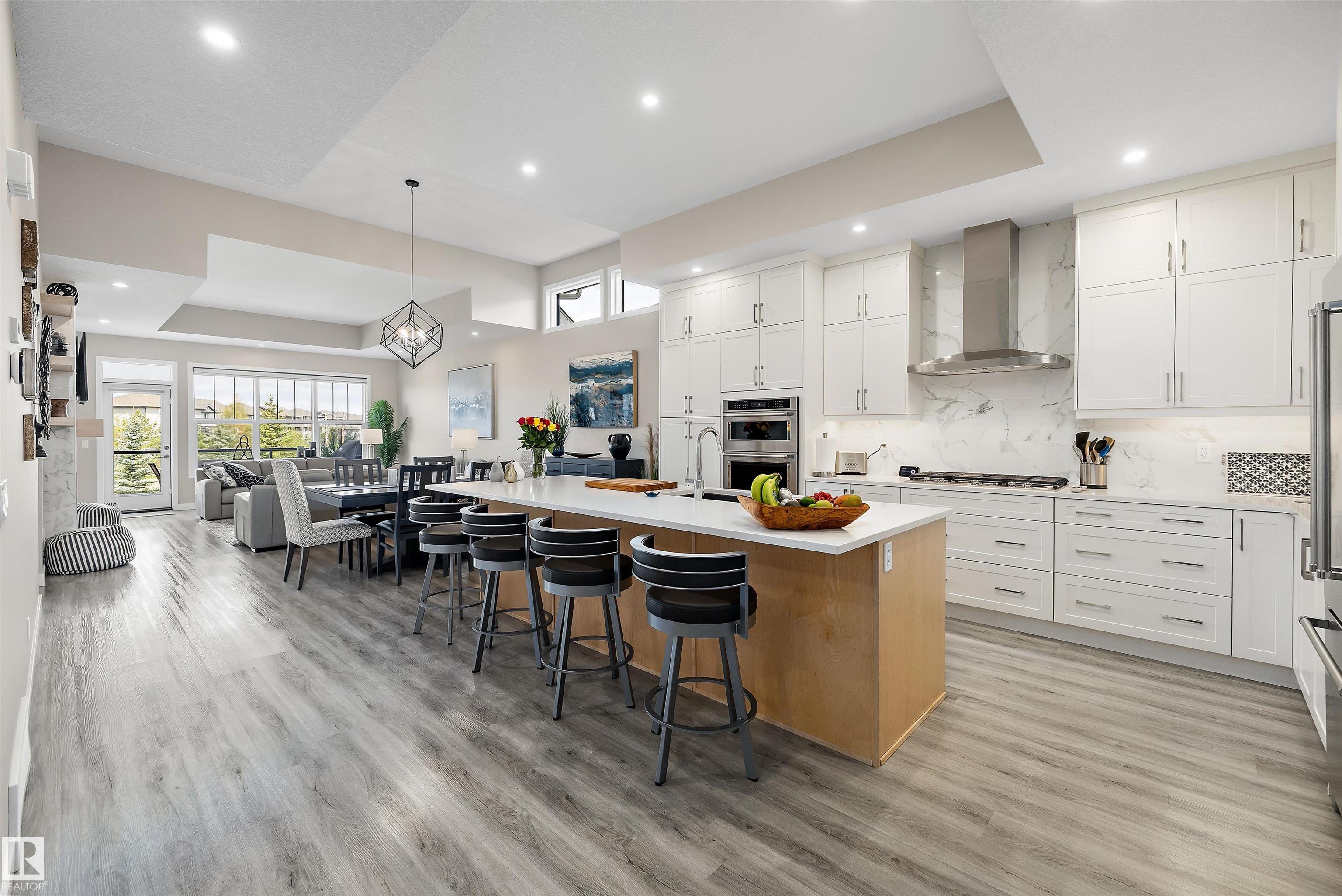 166 EDGEWATER Circle