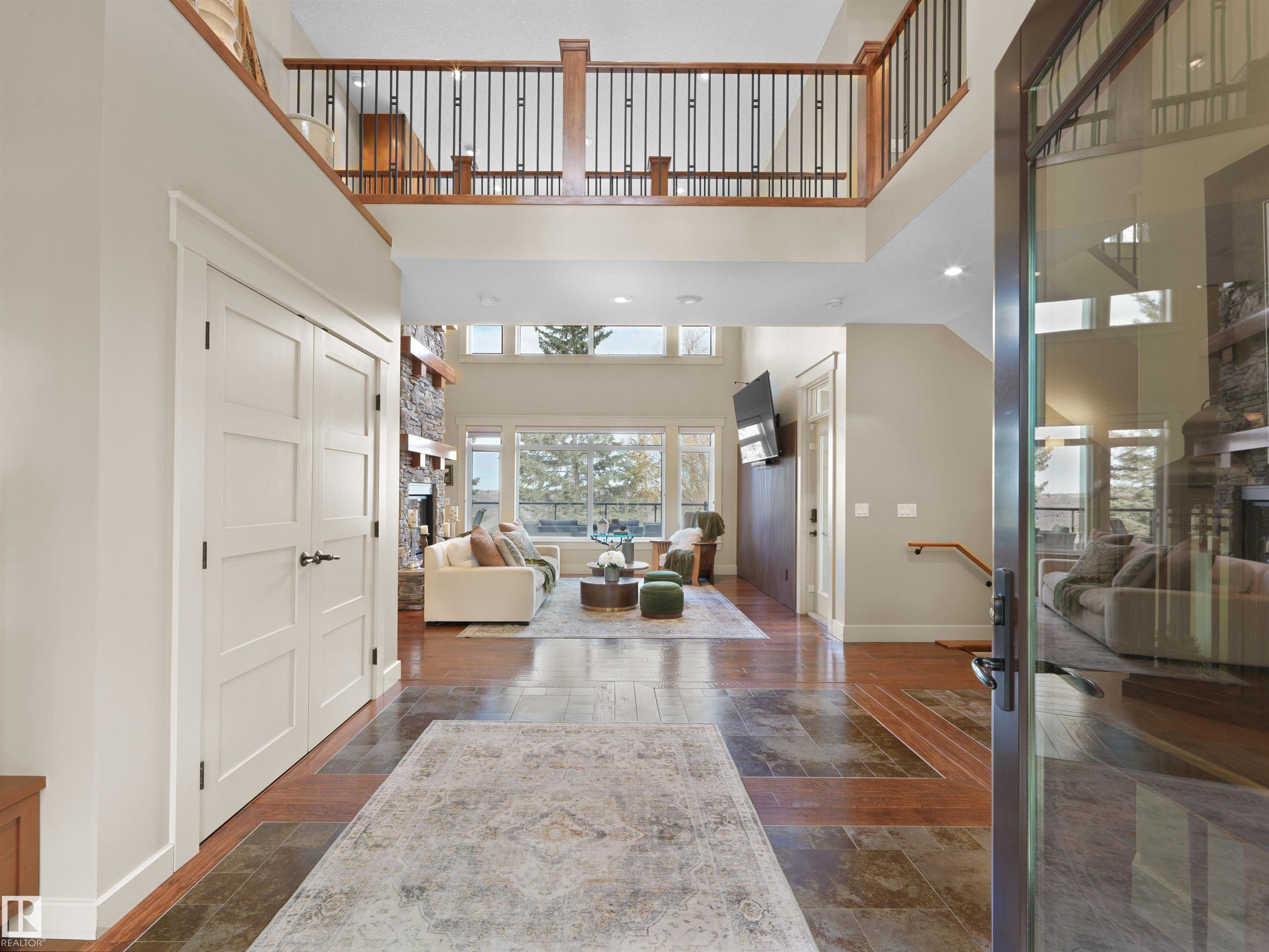 112 WINDERMERE Drive