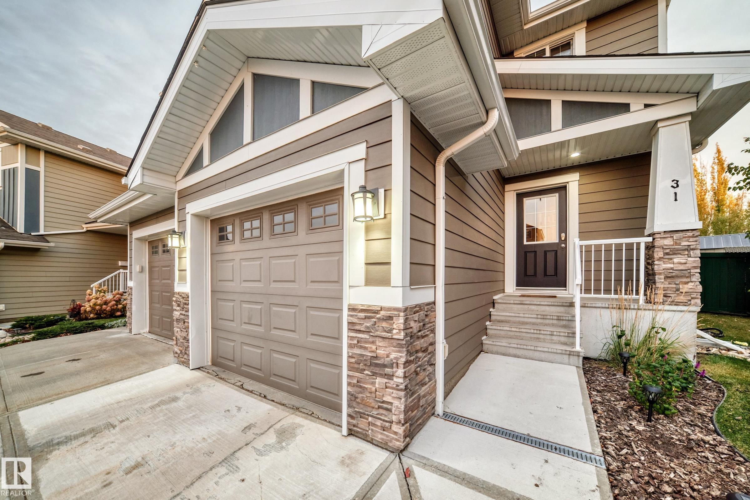 219 CHARLOTTE Way 31