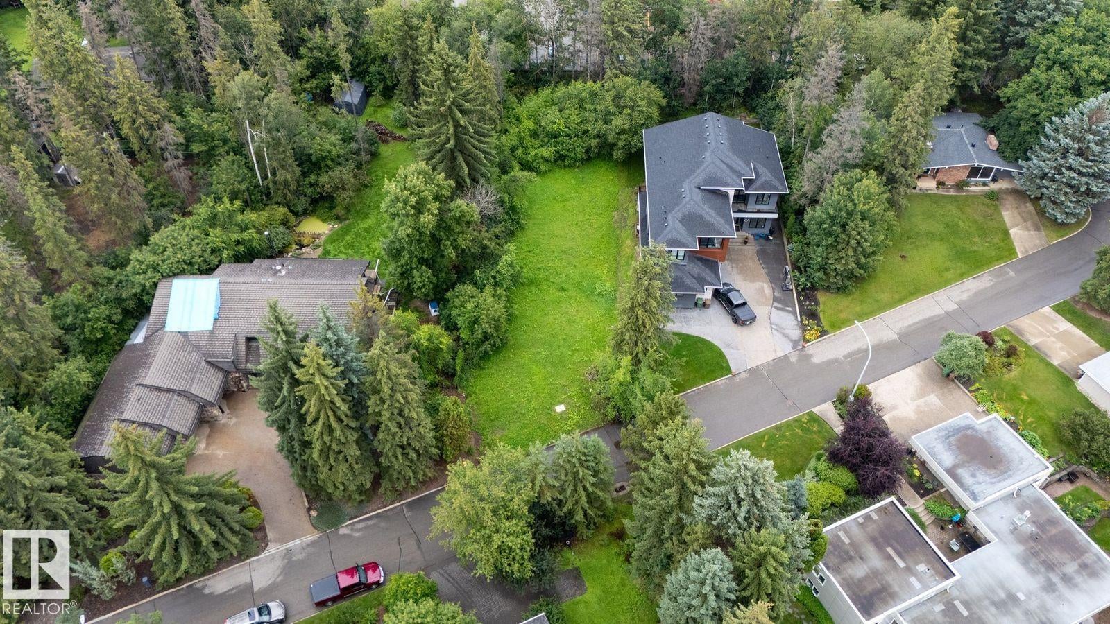 2 Garden Place