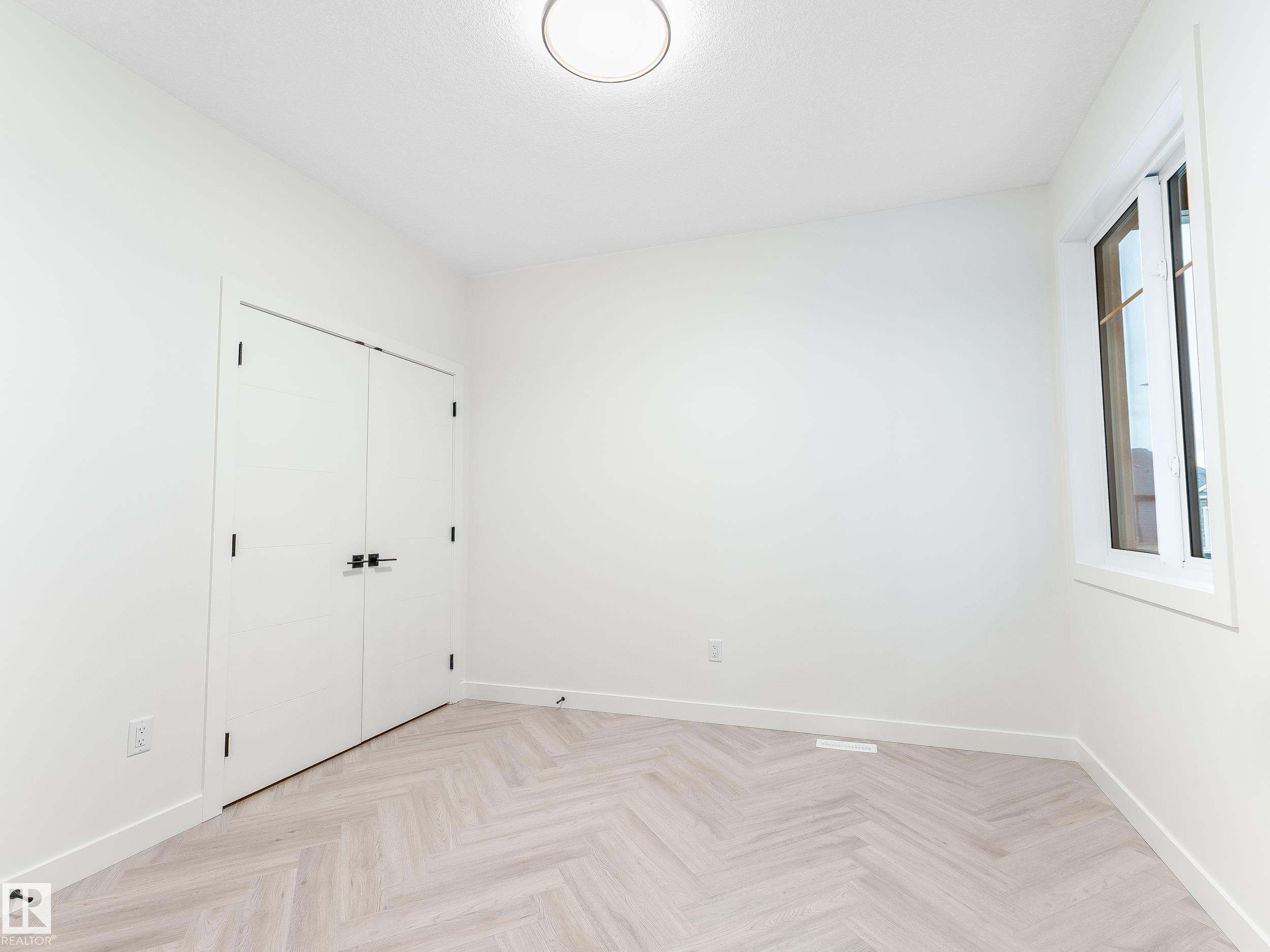 125 Lilac Close