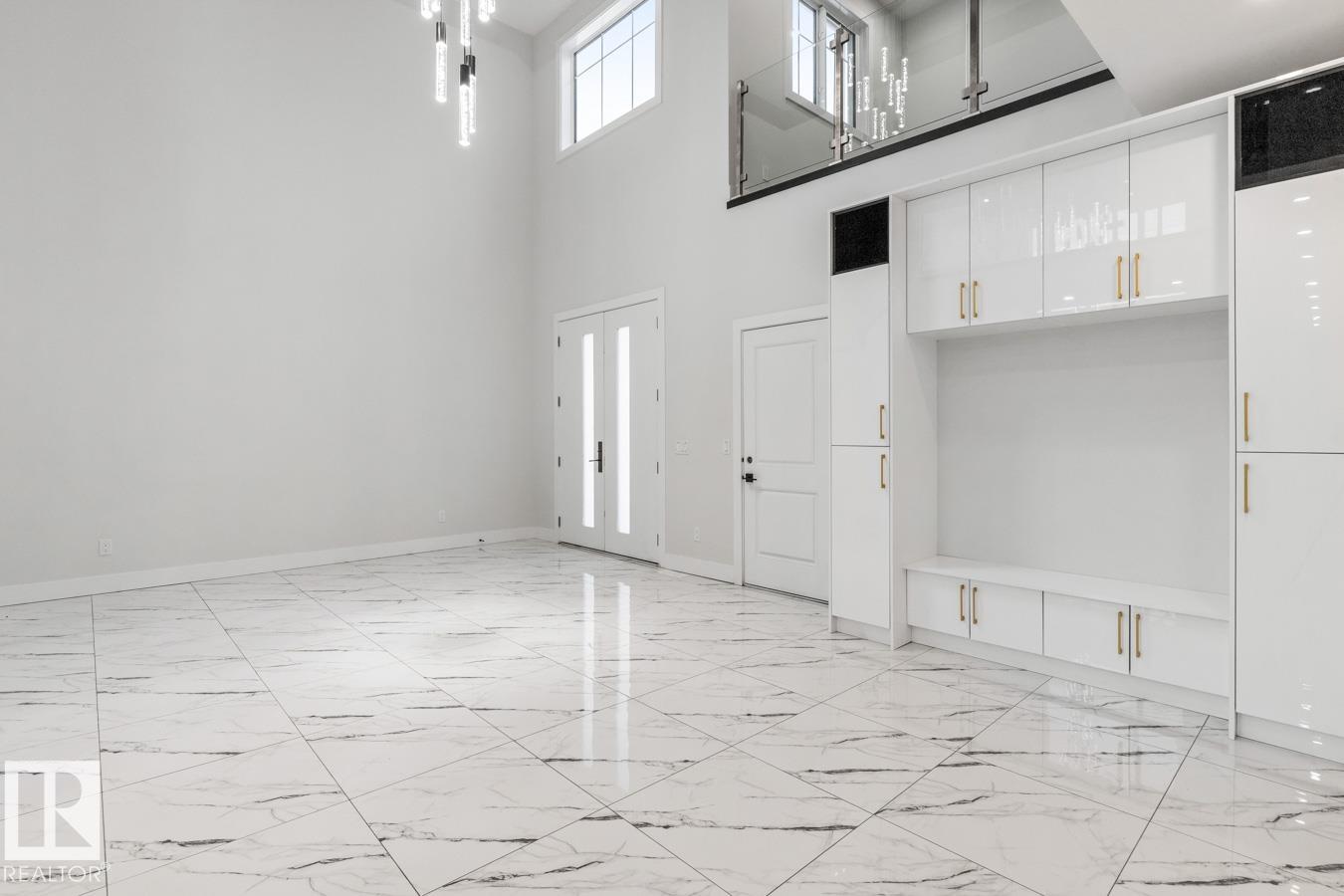 5804 SOLEIL Boulevard