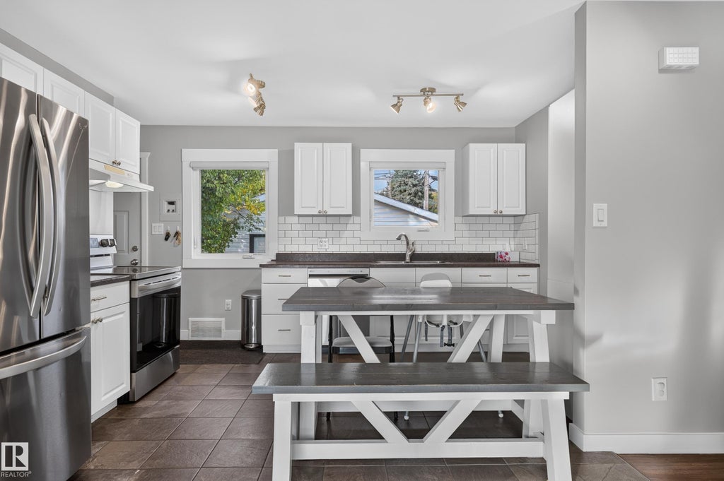 9612 163 STREET, EDMONTON, AB T5P 3M8 - Image 3804048985.jpeg?d=l