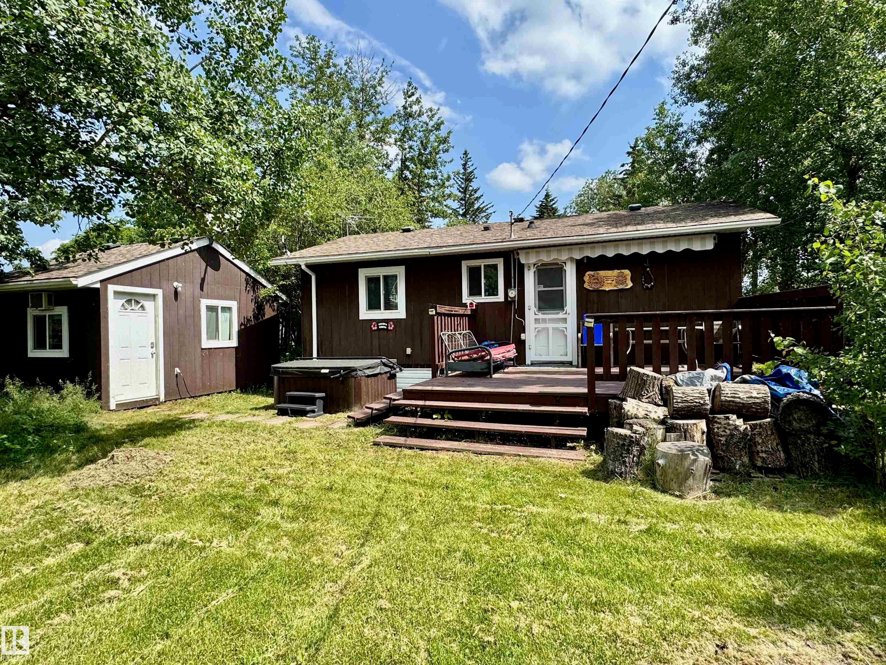 4920 58 St