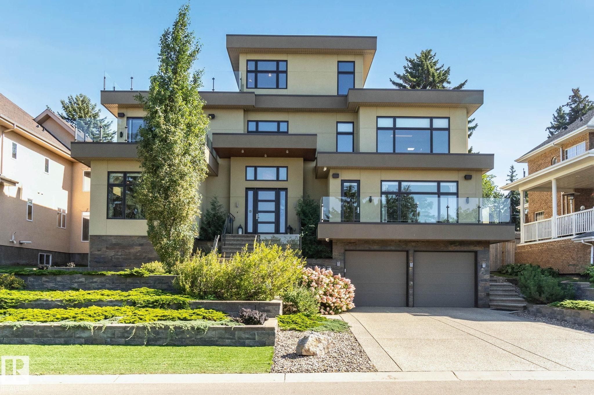 11823 SASKATCHEWAN Drive