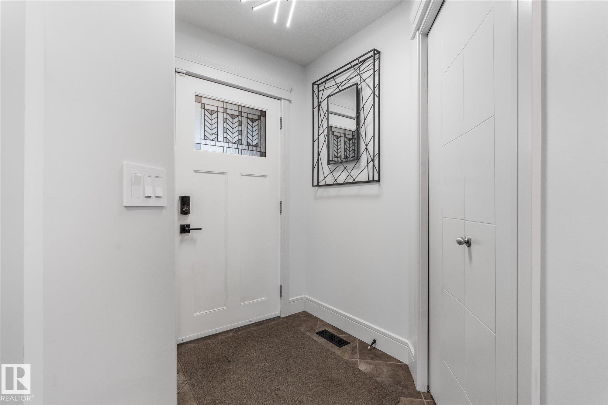 6 SEDONA Place