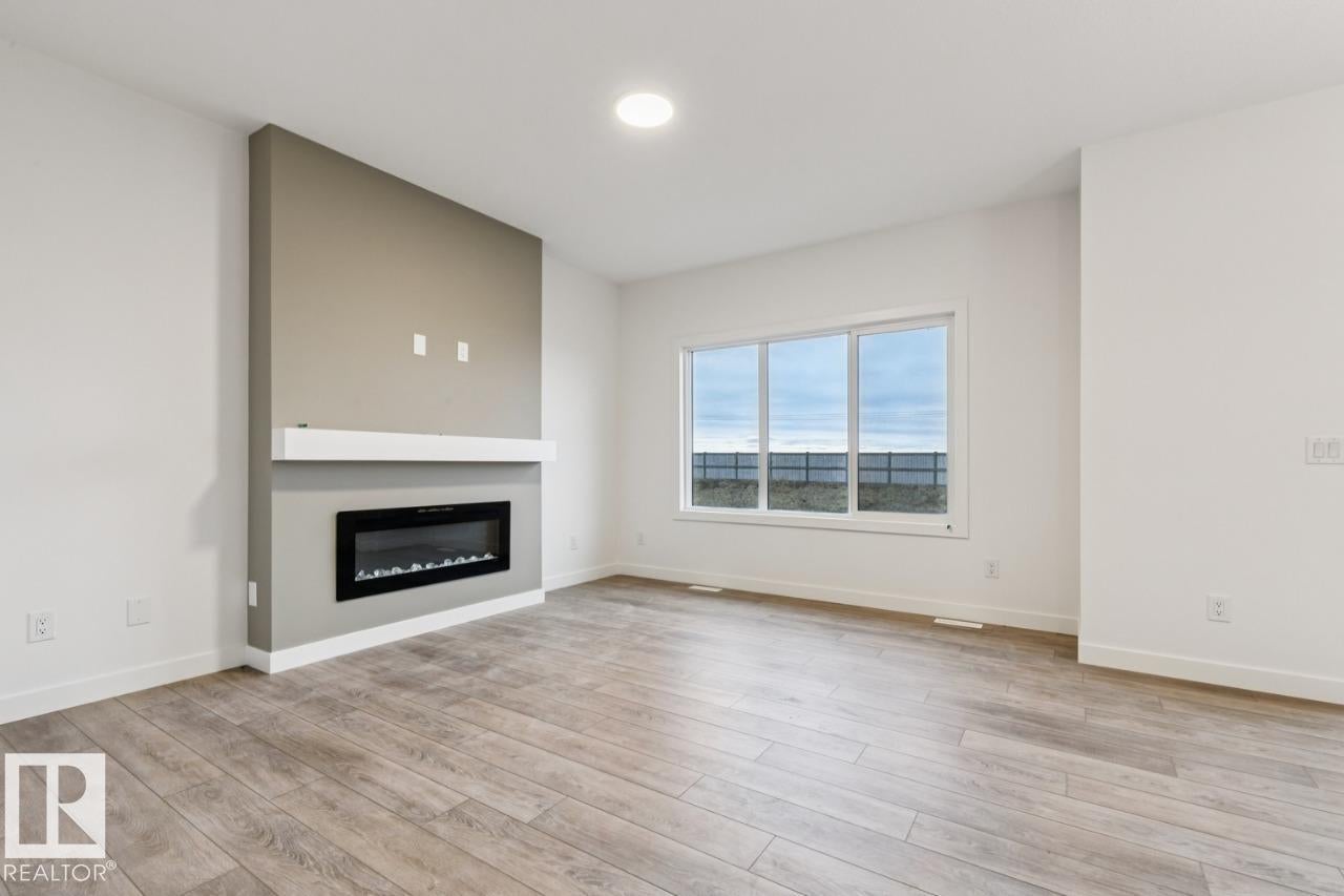 91 Rosa Crescent