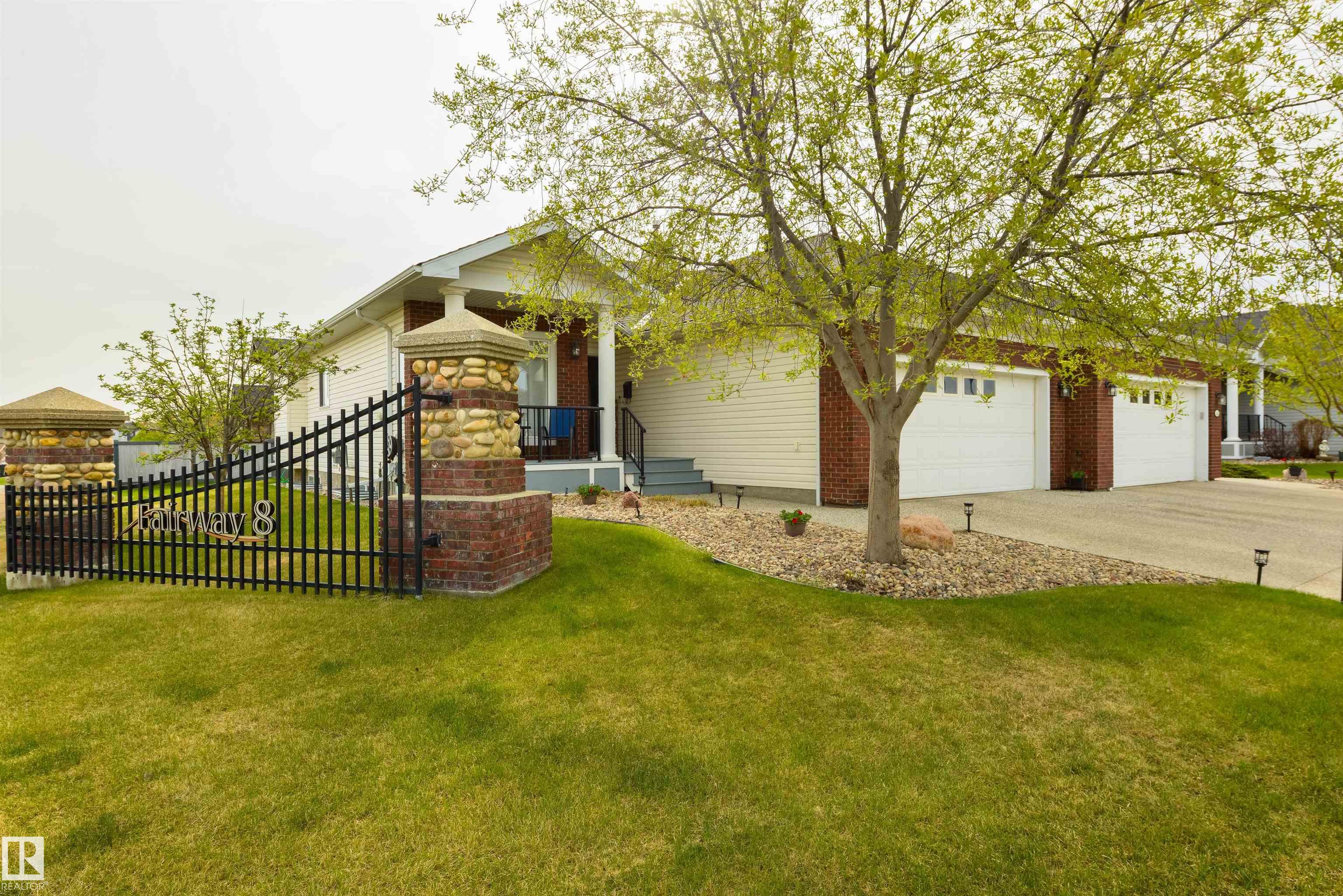 46 LONGVIEW Crescent