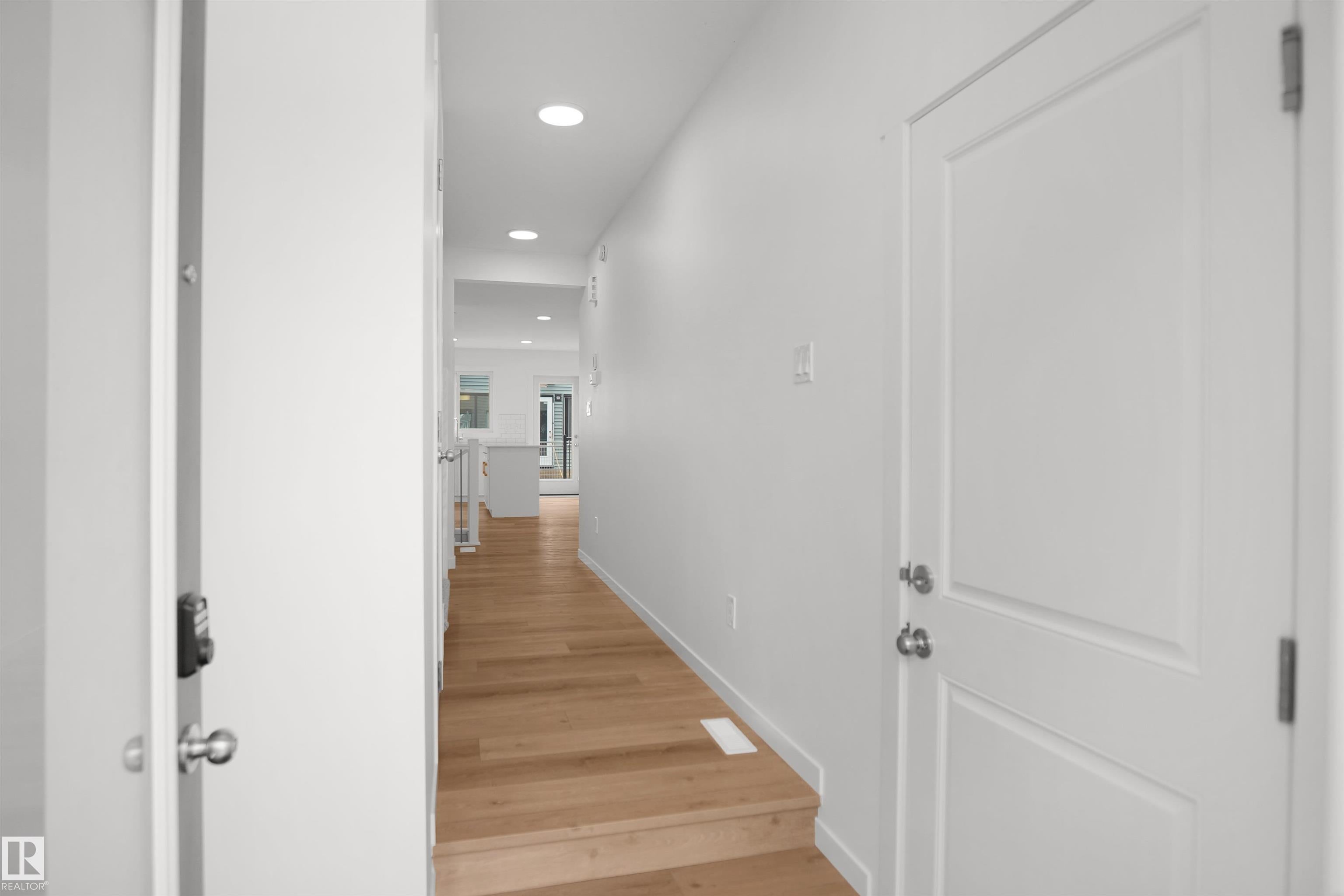 1430 Aster Way 27