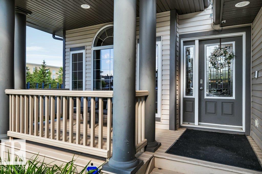 48 LAMPLIGHT Drive