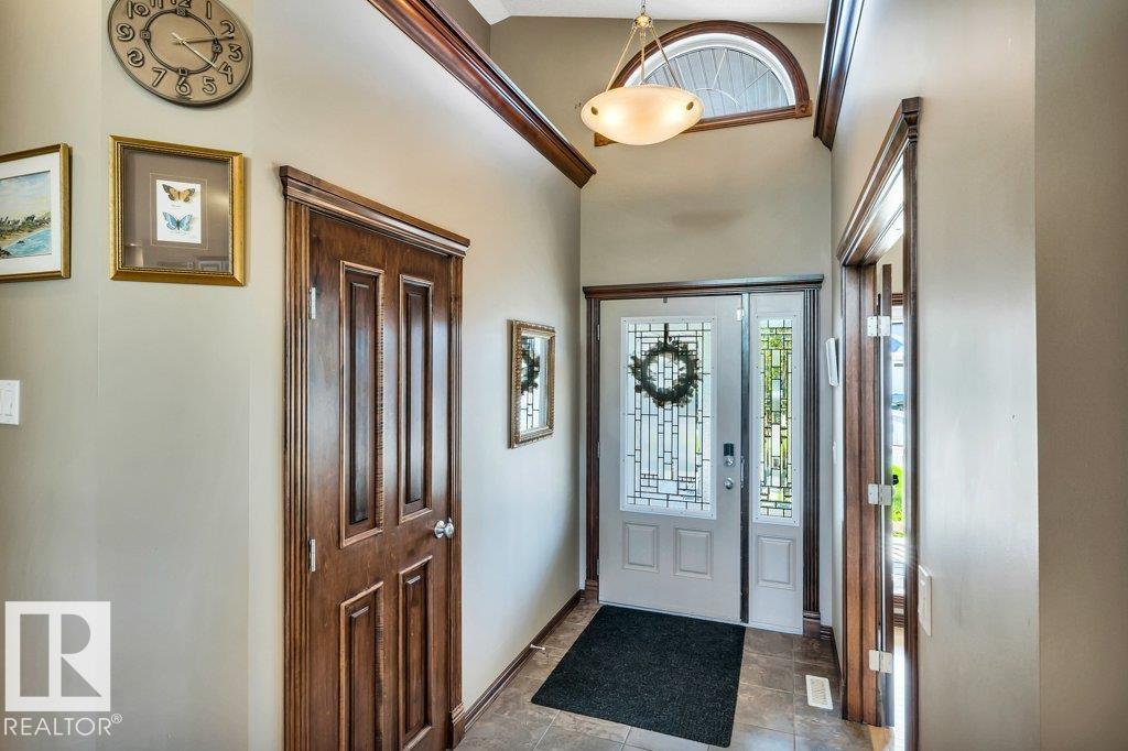 48 LAMPLIGHT Drive