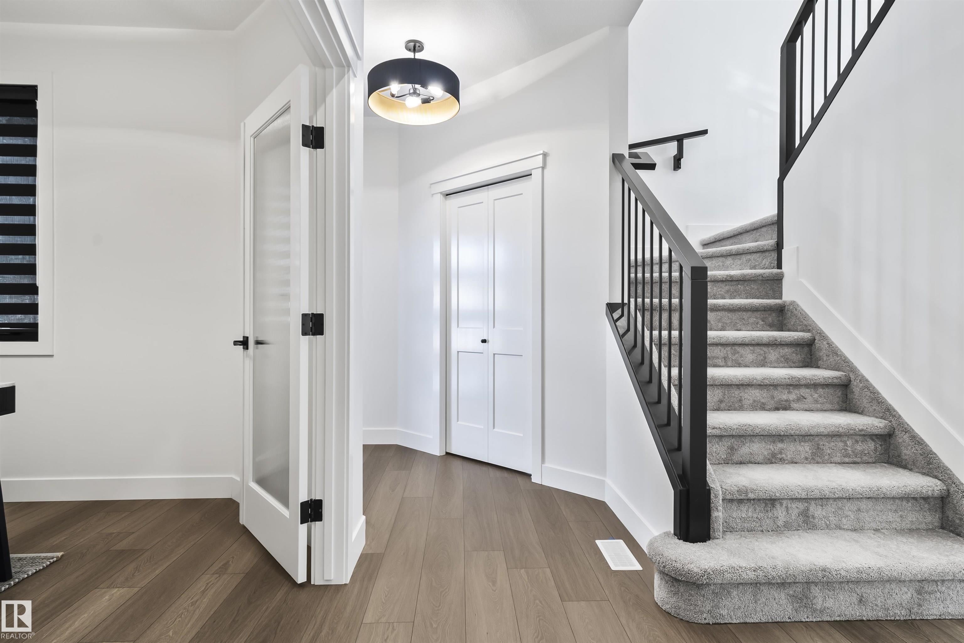 68 FENWYCK Boulevard