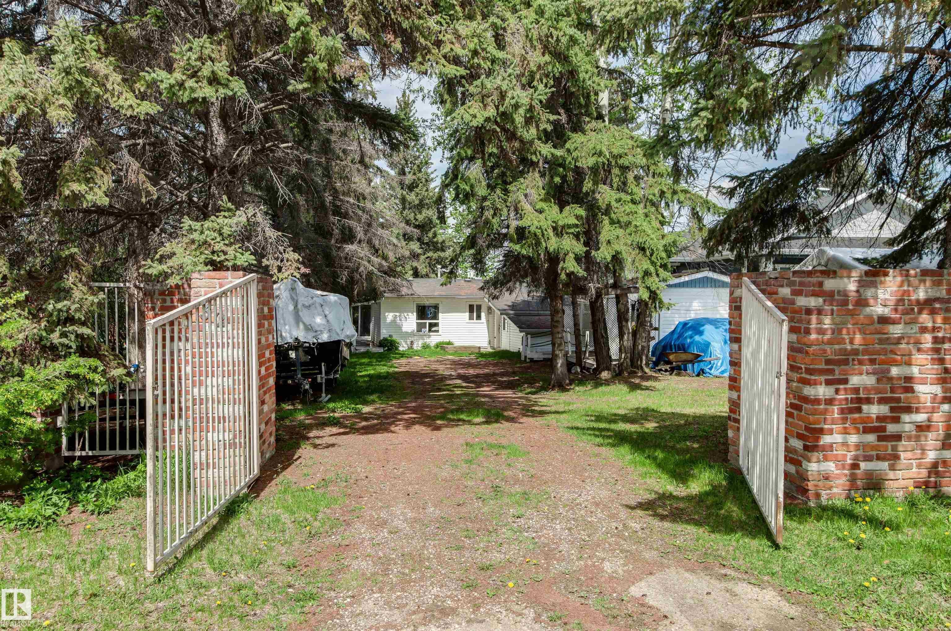 32 Marine Drive