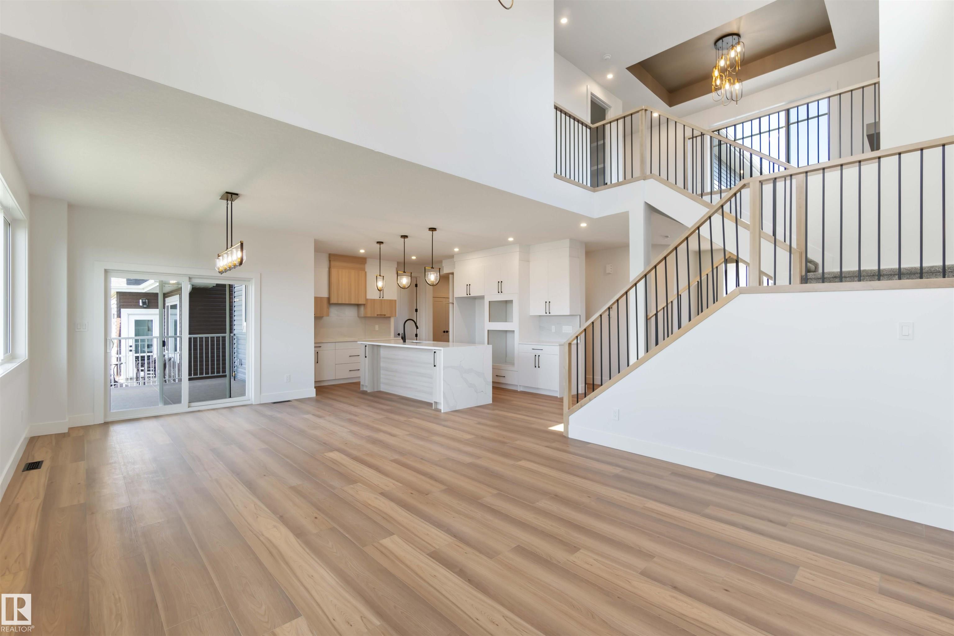 74 ELDRIDGE Point(e)