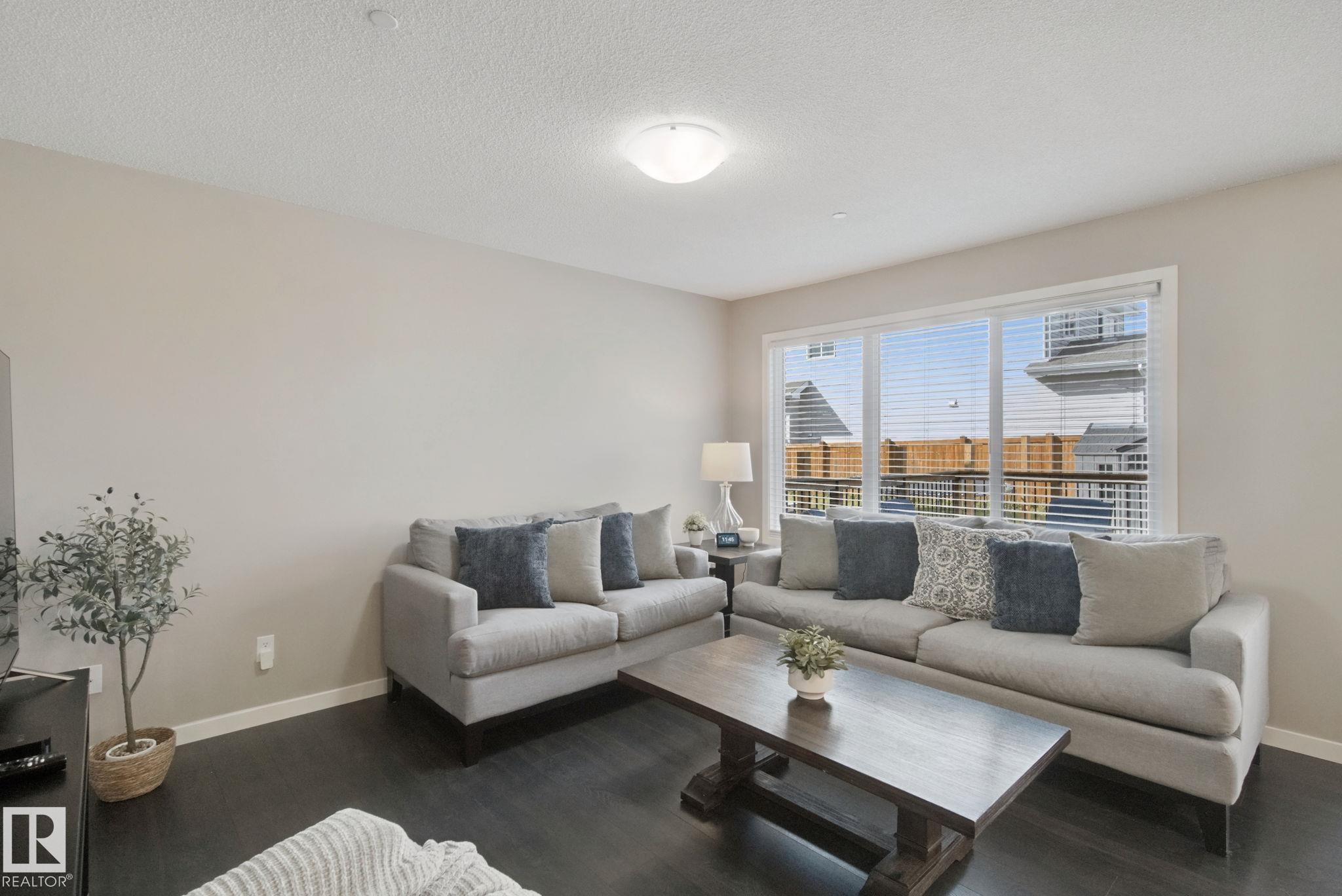 1734 WESTERRA Loop