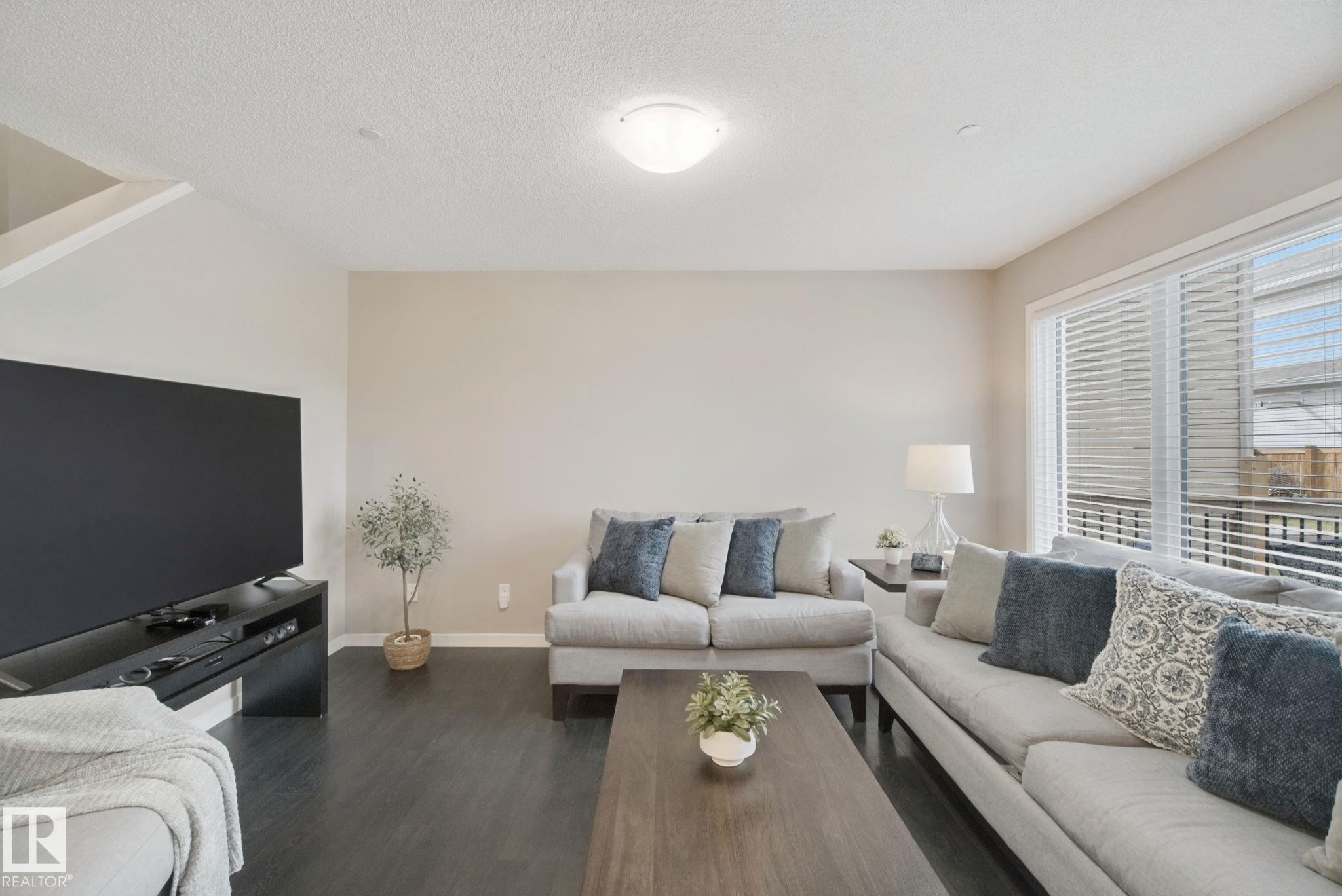 1734 WESTERRA Loop