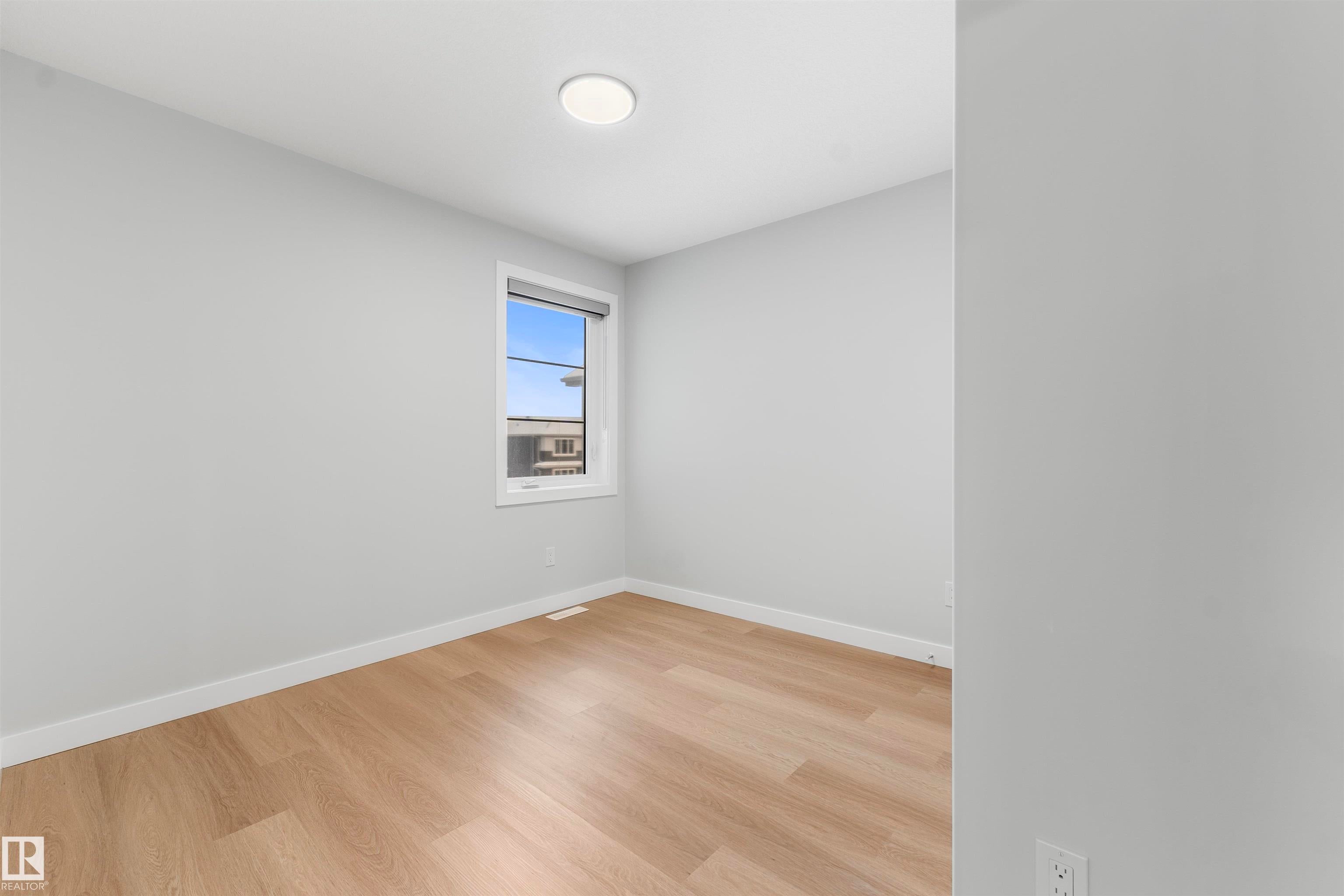 47 Axelwood Crescent