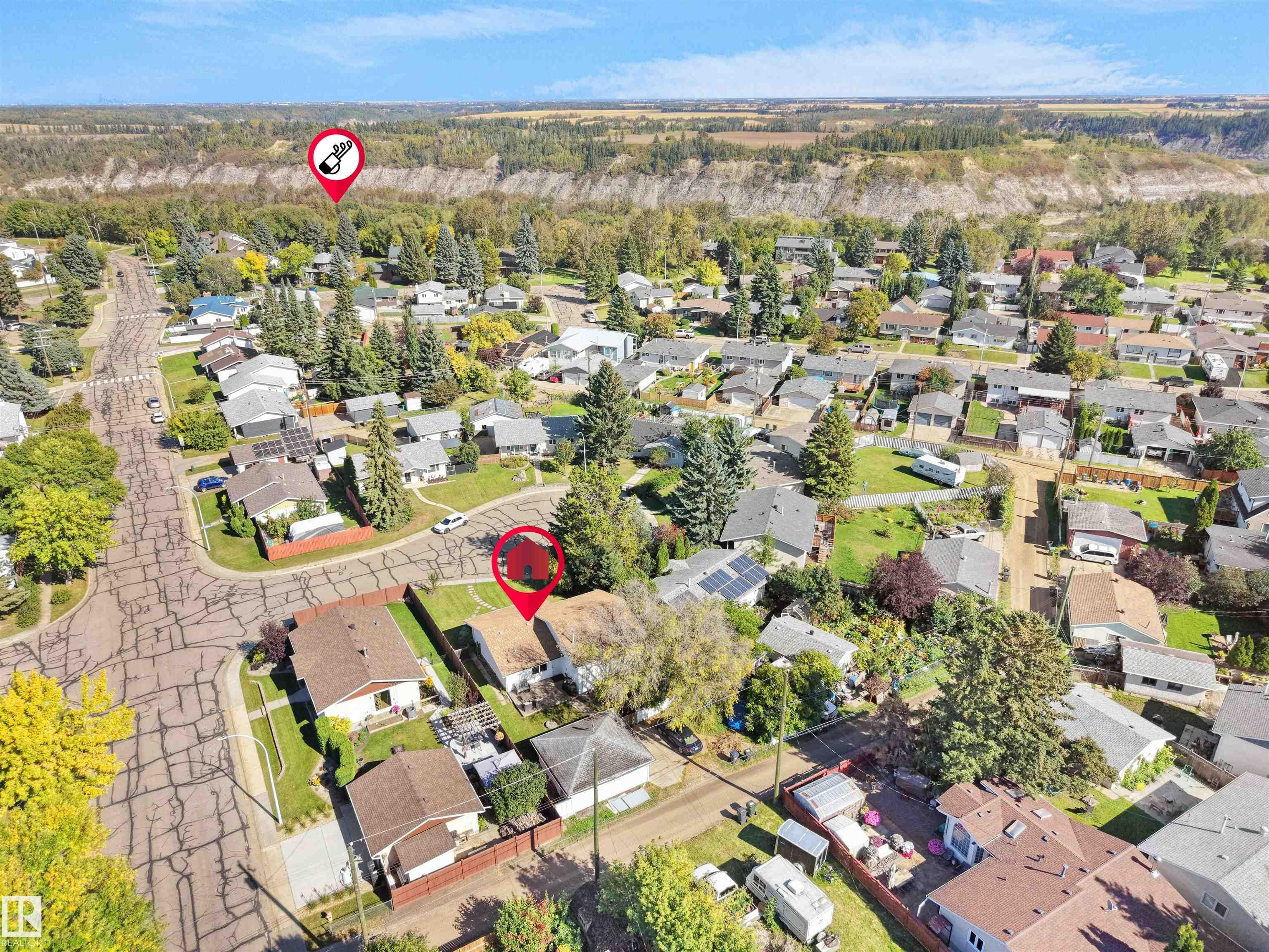 16 THOMPSON Crescent