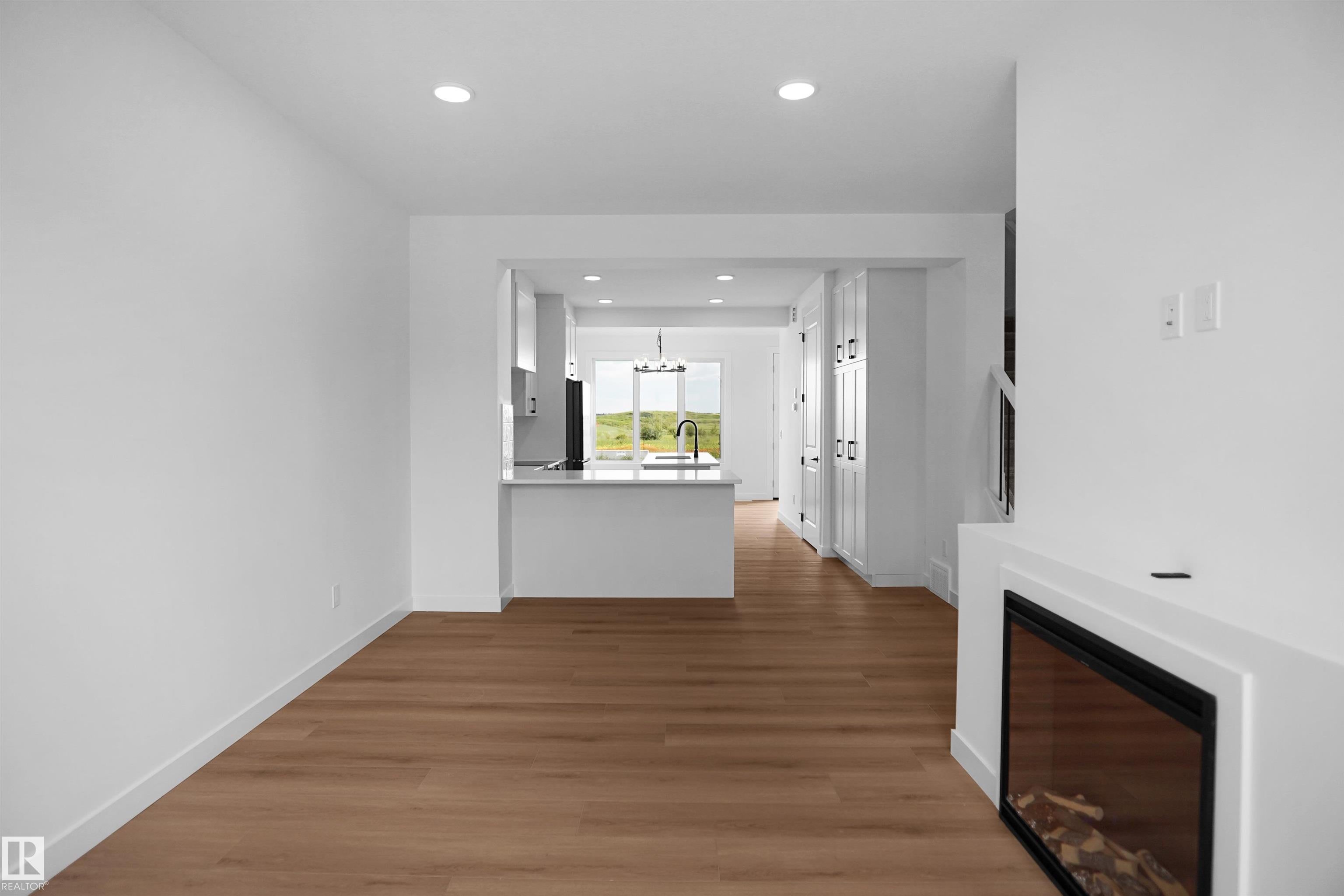73 SIENNA Boulevard