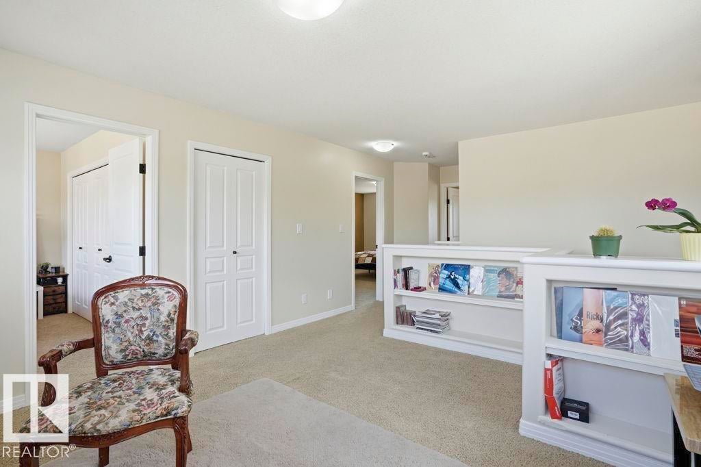 10 Rockwell Close