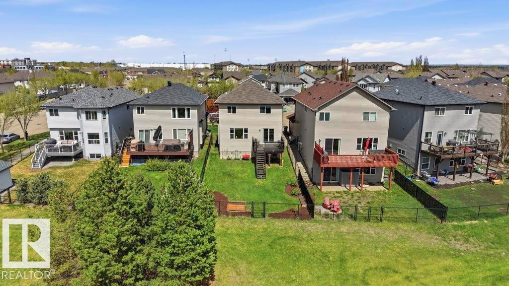 10 Rockwell Close