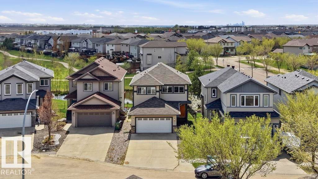 10 Rockwell Close