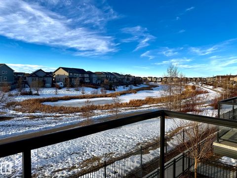 1010 RABBIT HILL Road 2 Edmonton AB T6W 4G7