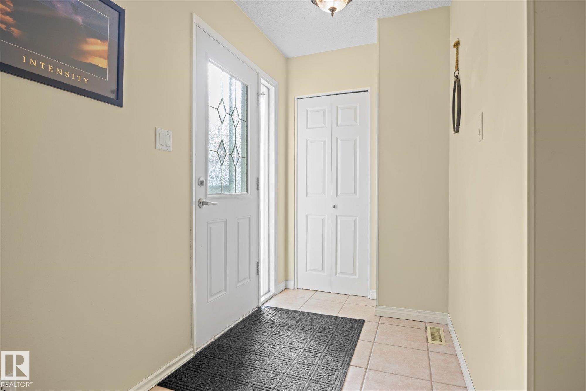15 FALCON Crescent