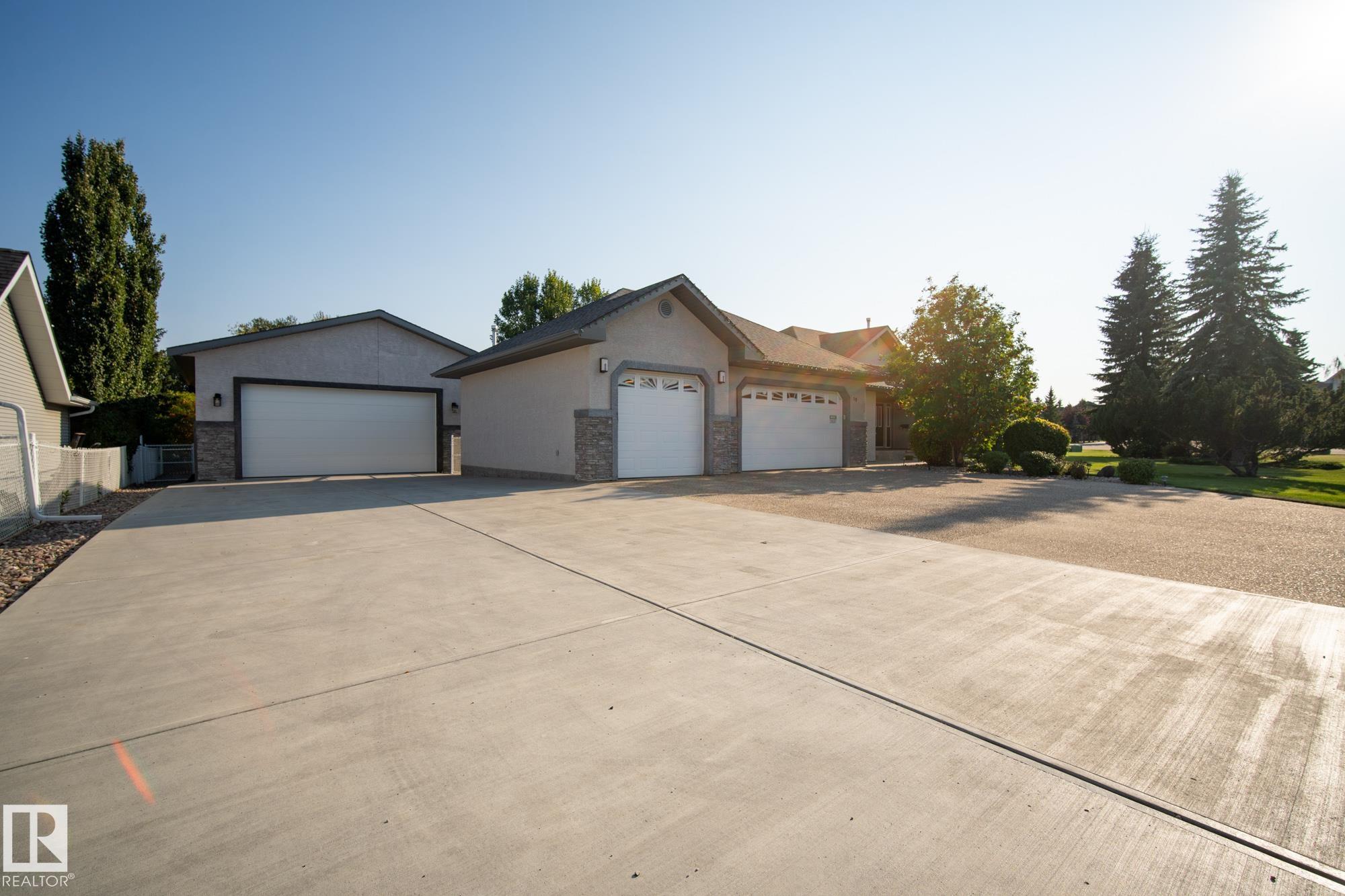 19 COUNTRY Lane