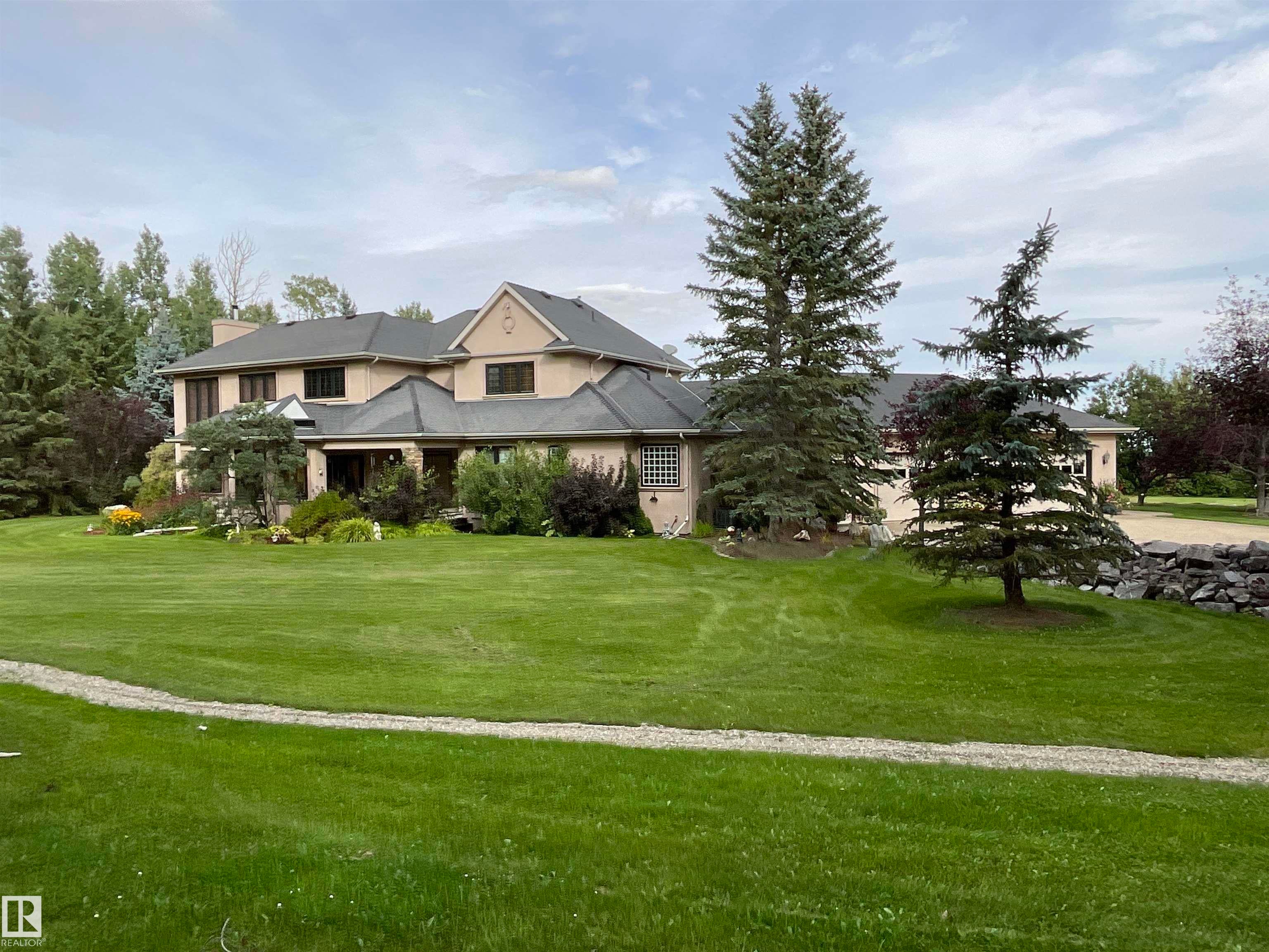 22031 Twp Rd 472