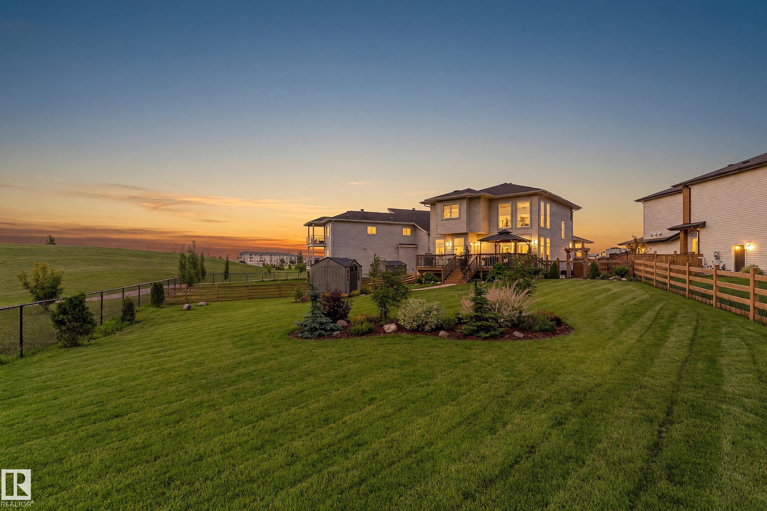 283 Silverstone Crescent