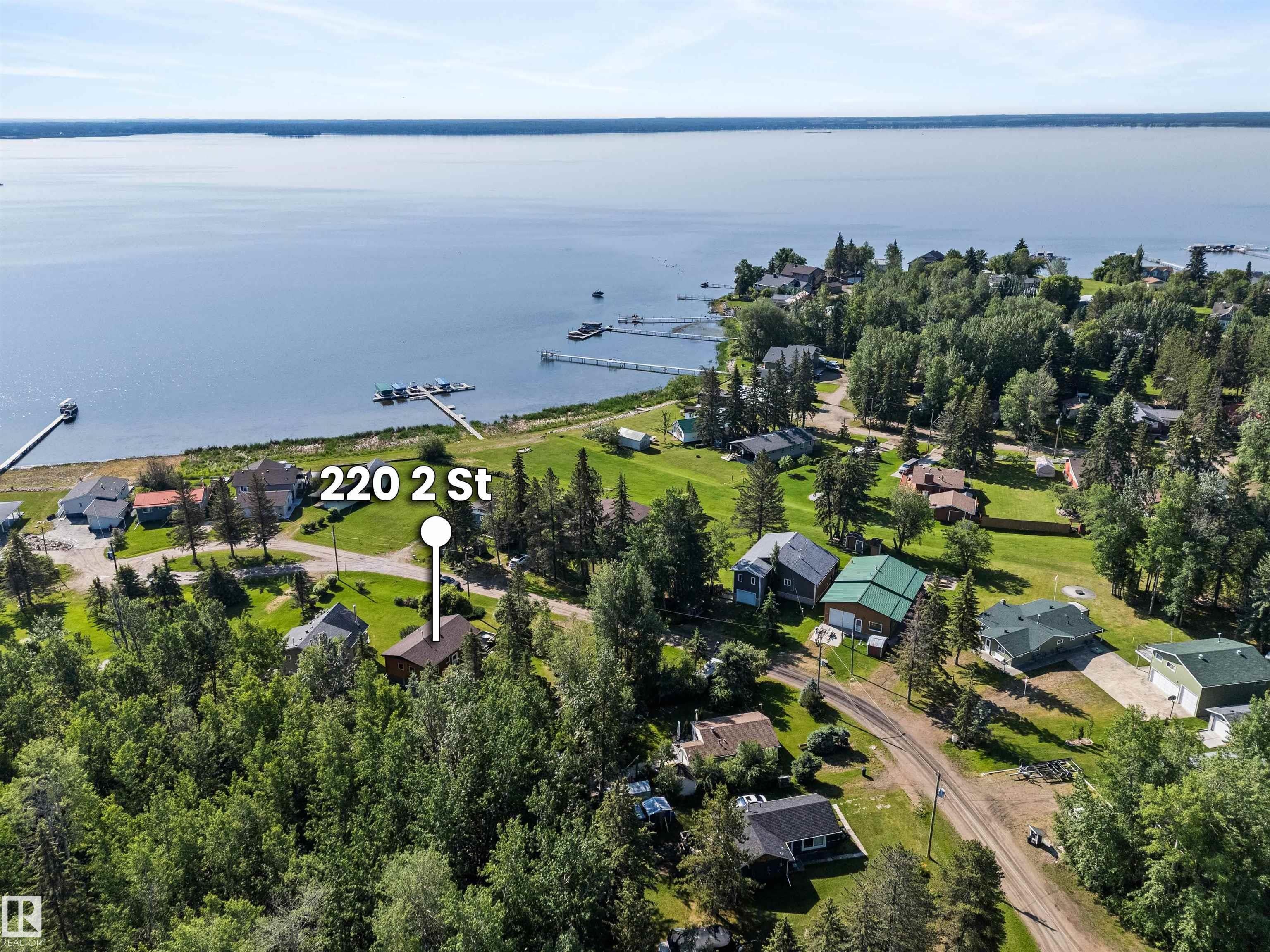 220 2 St. Ross Haven