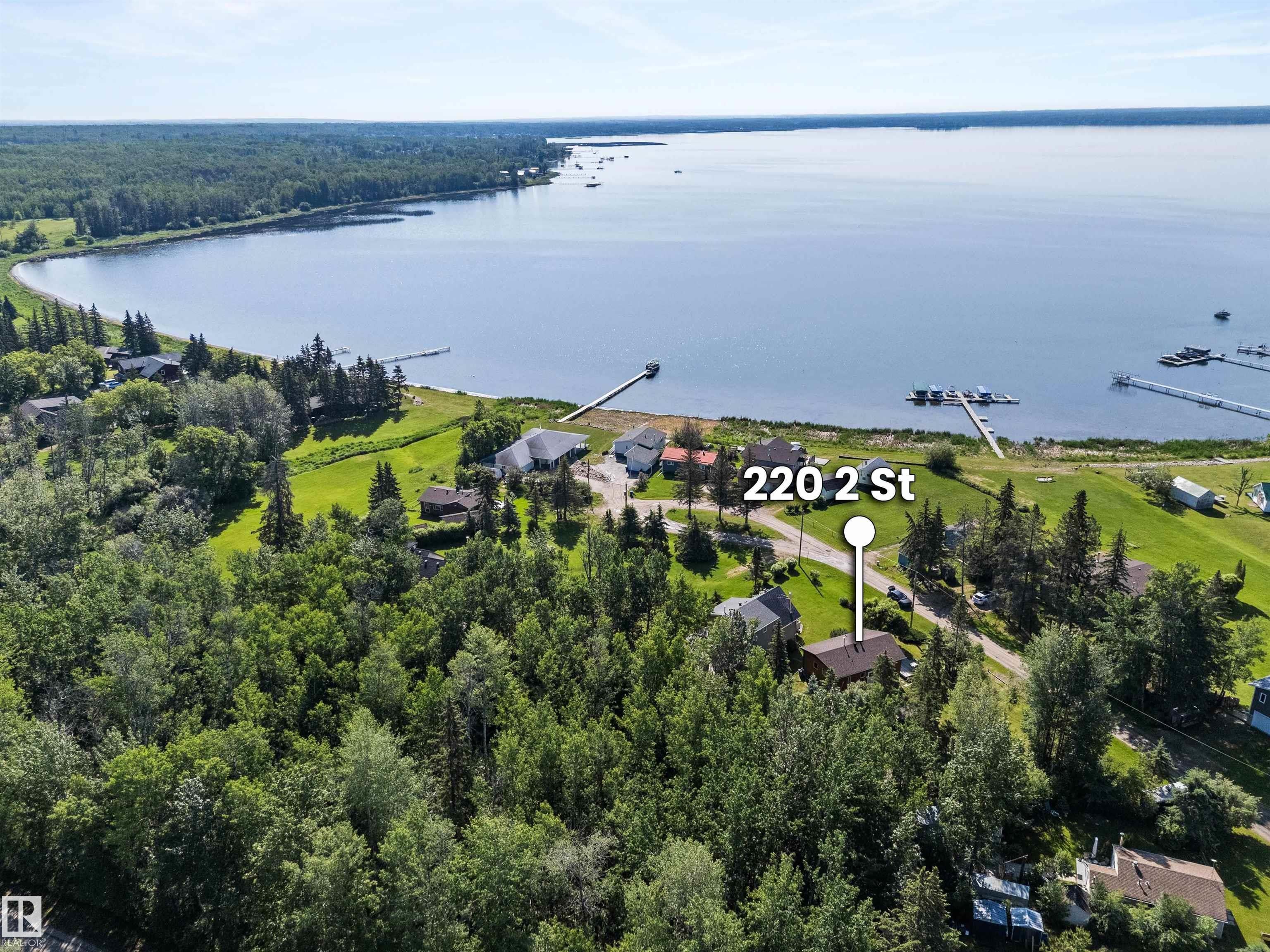 220 2 St. Ross Haven