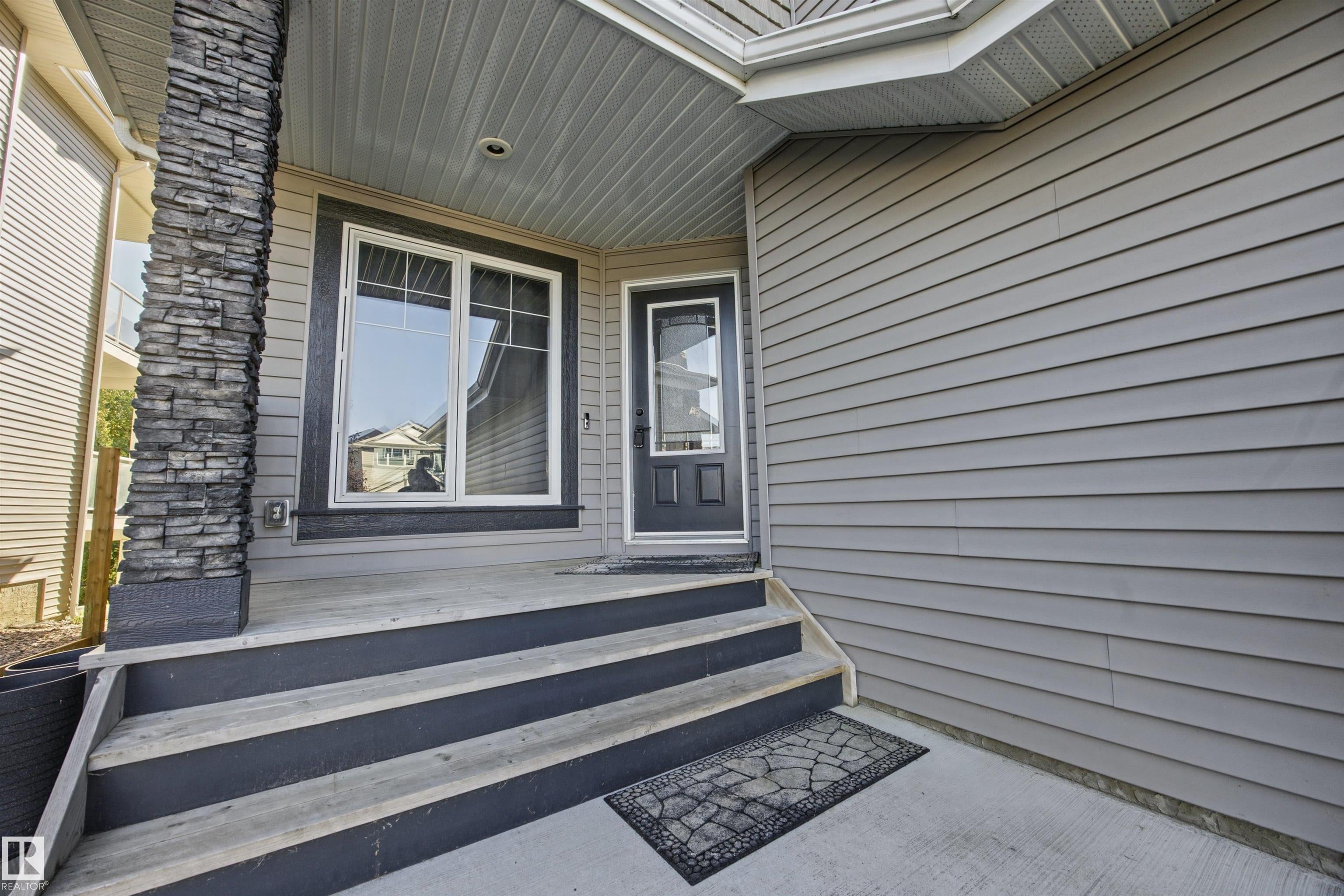 4 MEADOWBROOK Way