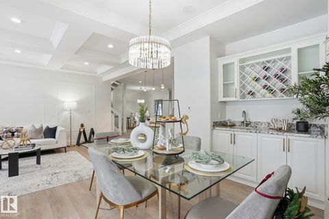 971 SUMMERSIDE Link Edmonton AB T6X 0J9