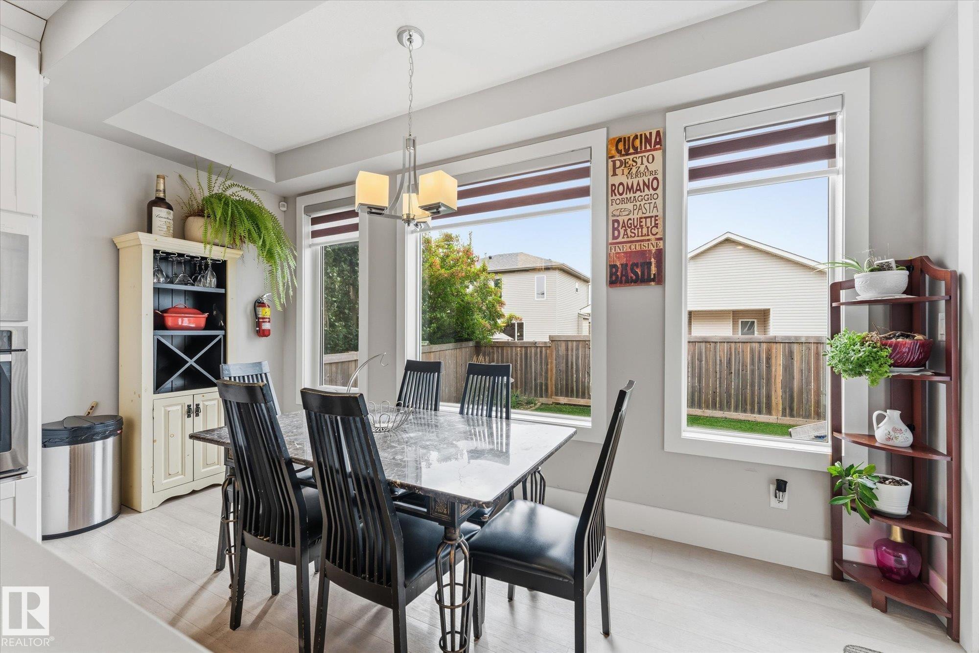 4 LAKESHORE Cove