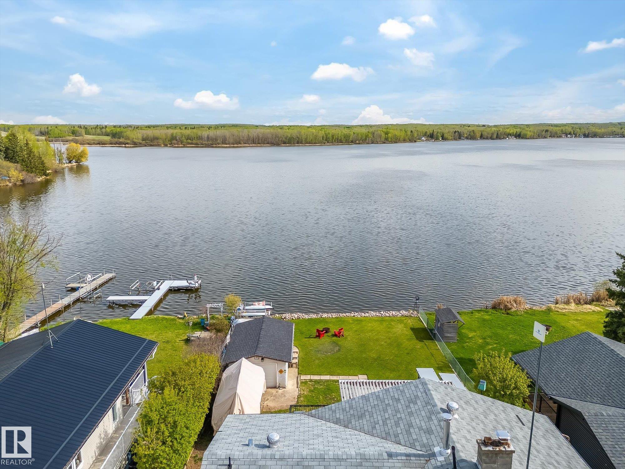 75 Lakeview Av South View