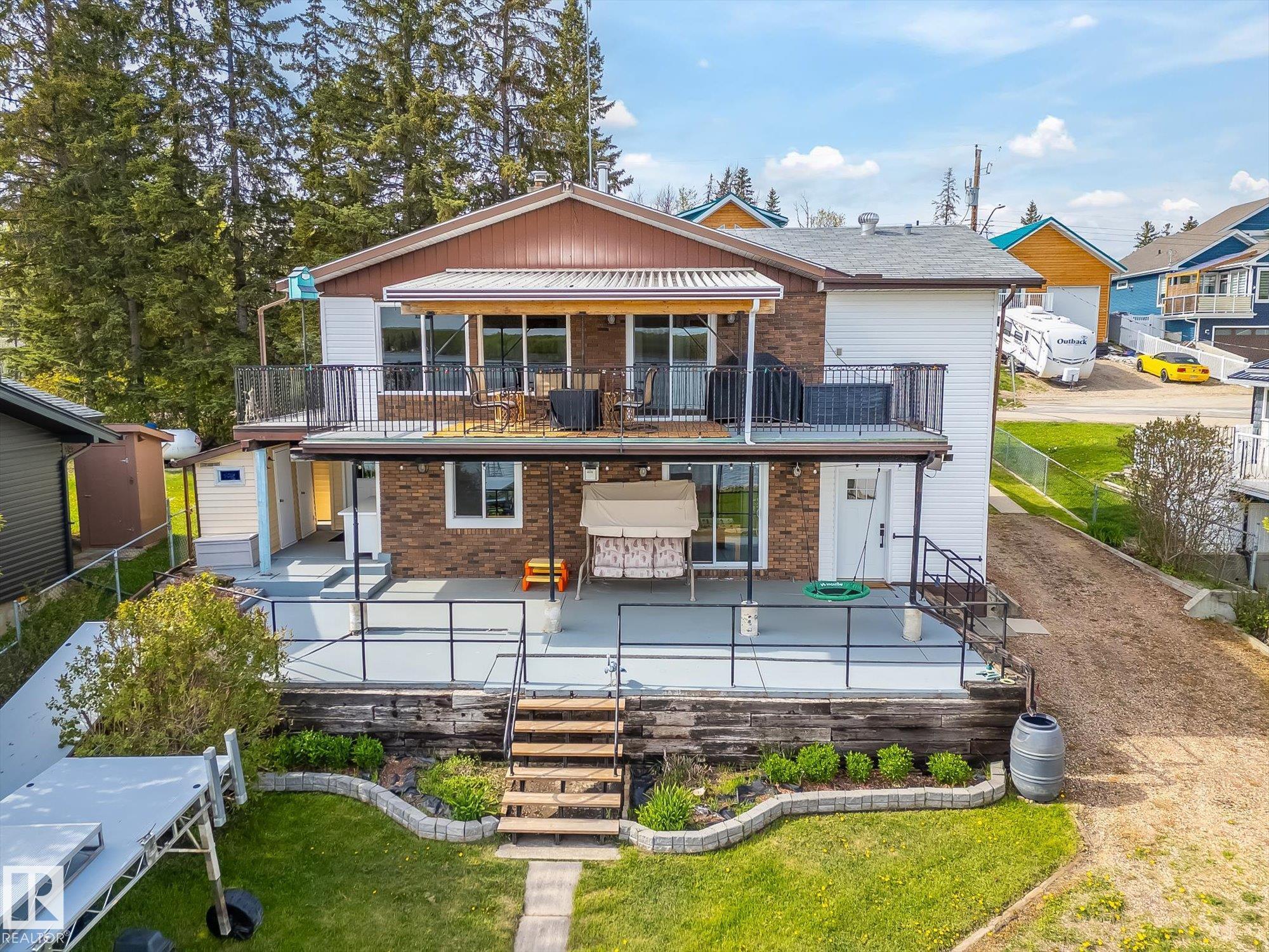 75 Lakeview Av South View