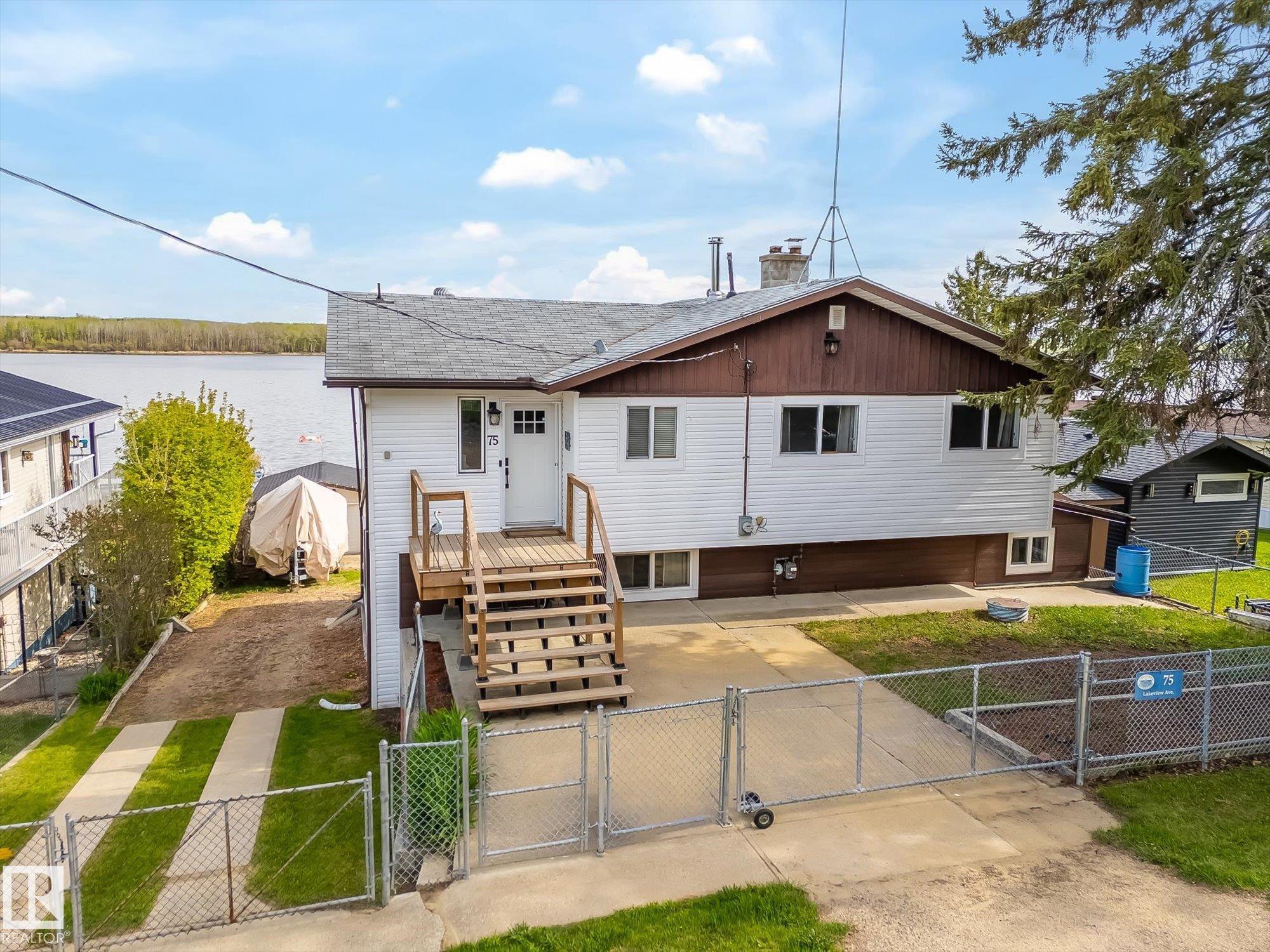 75 Lakeview Av South View
